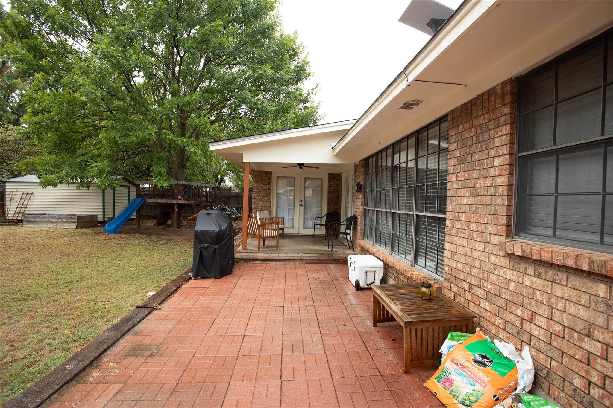 main property photo 20