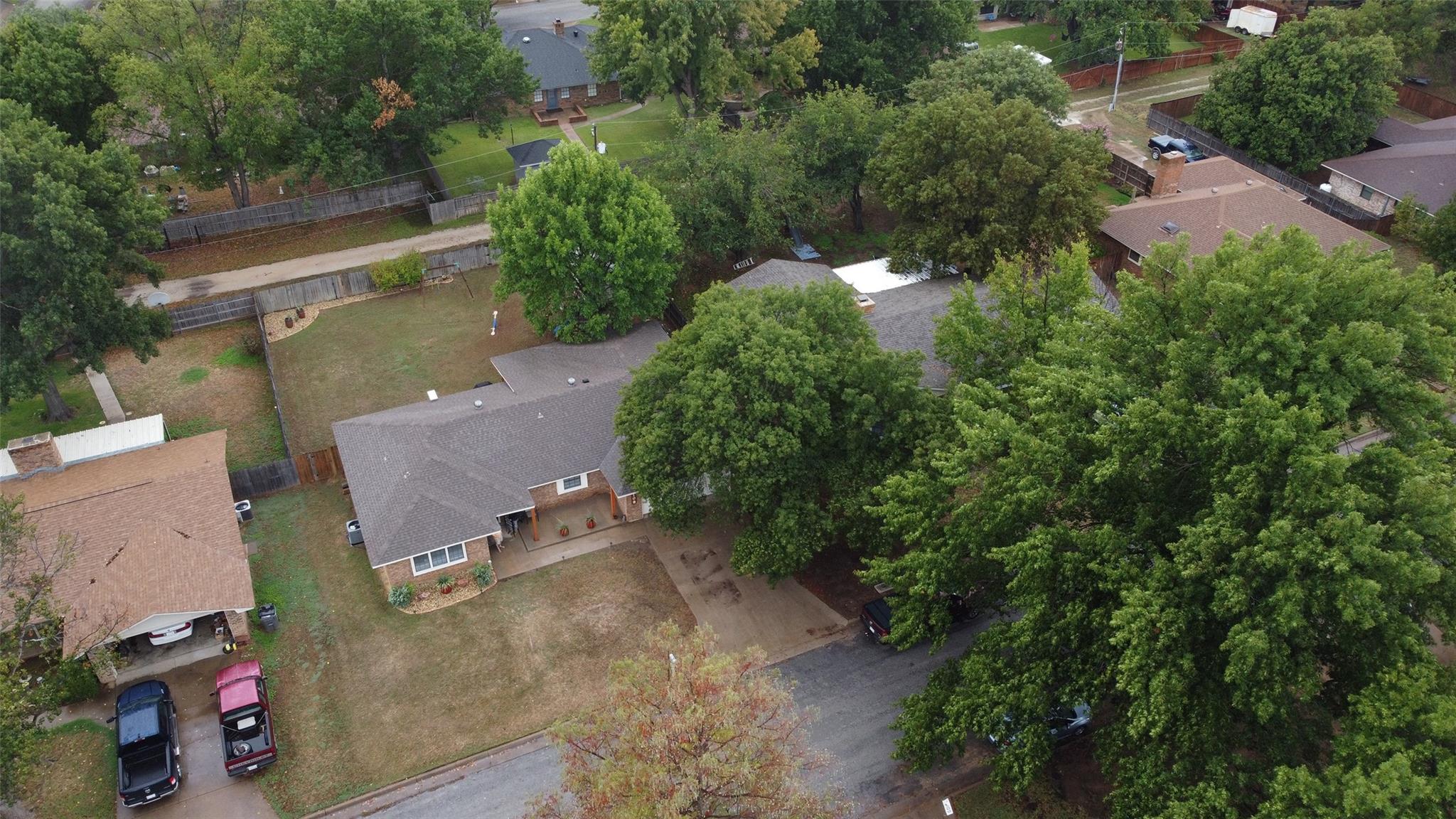 main property photo 30