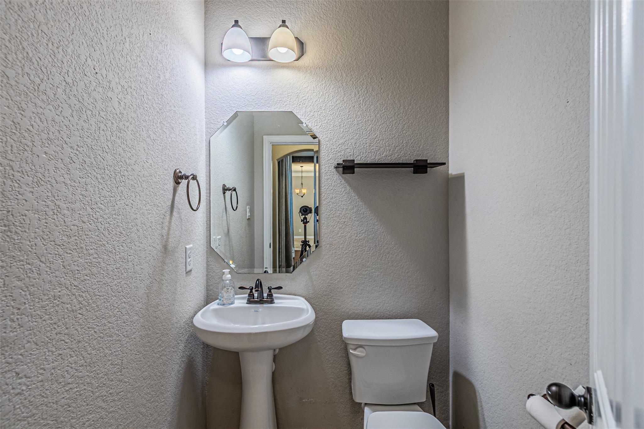 main property photo 19