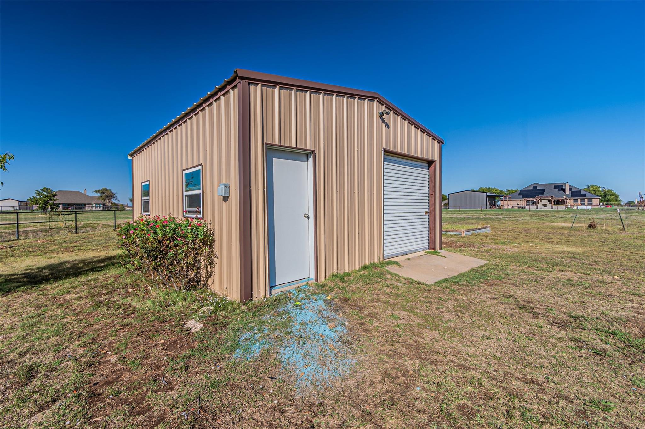 main property photo 35