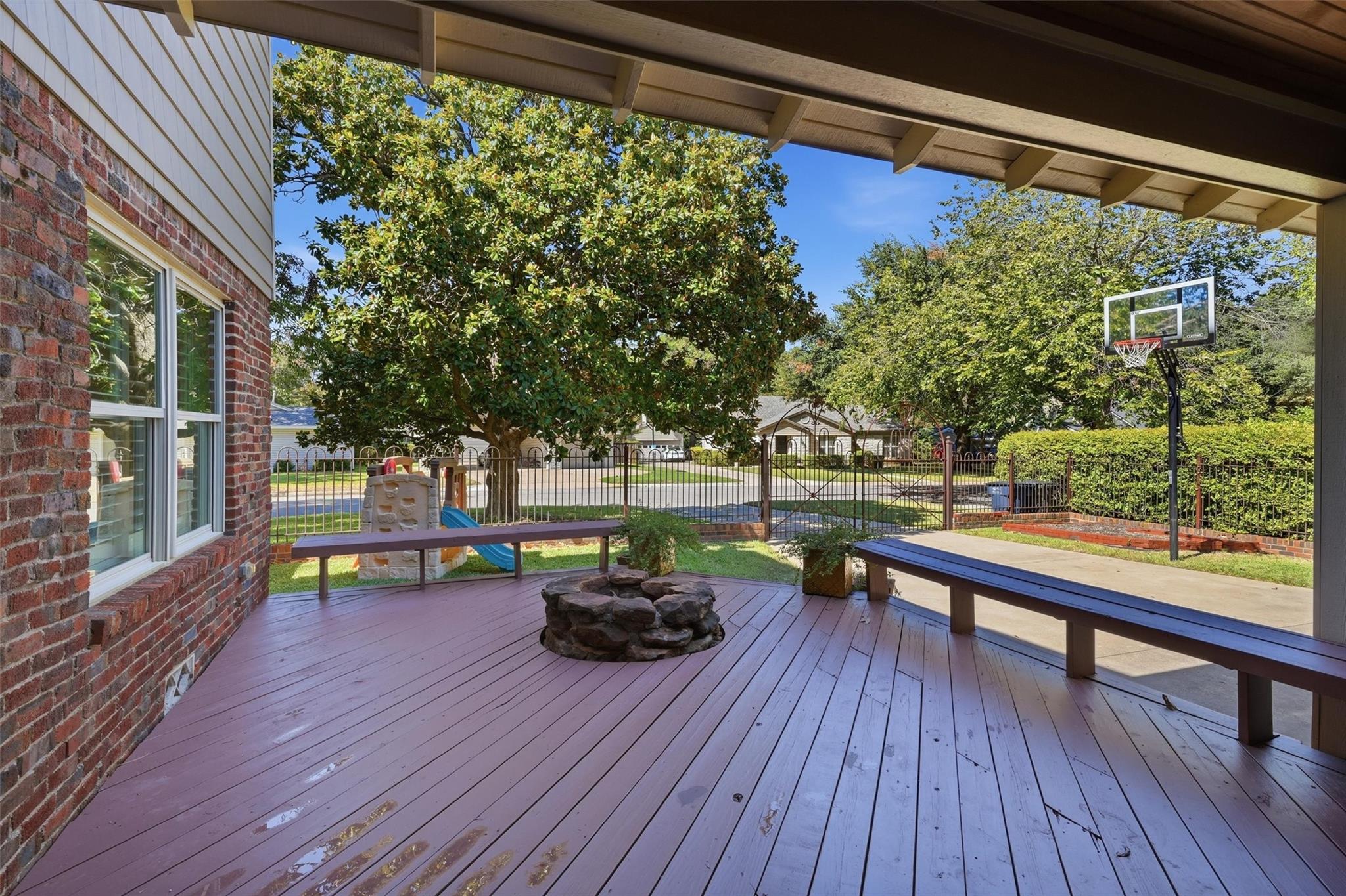 main property photo 14