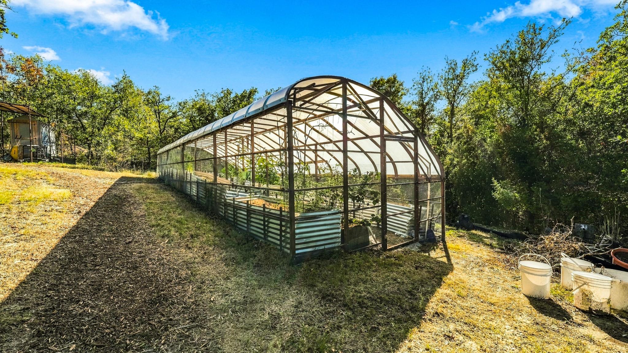 main property photo 22