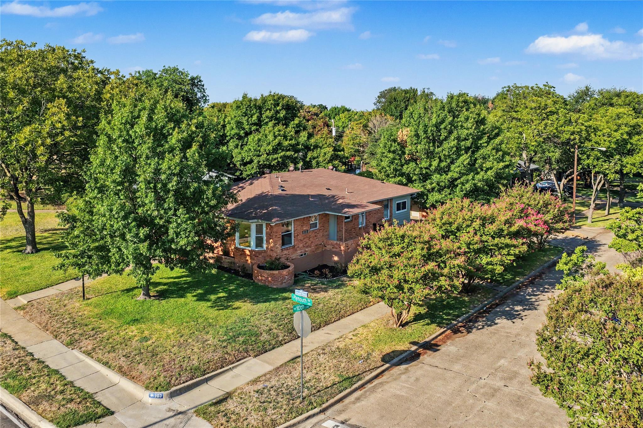 main property photo 23