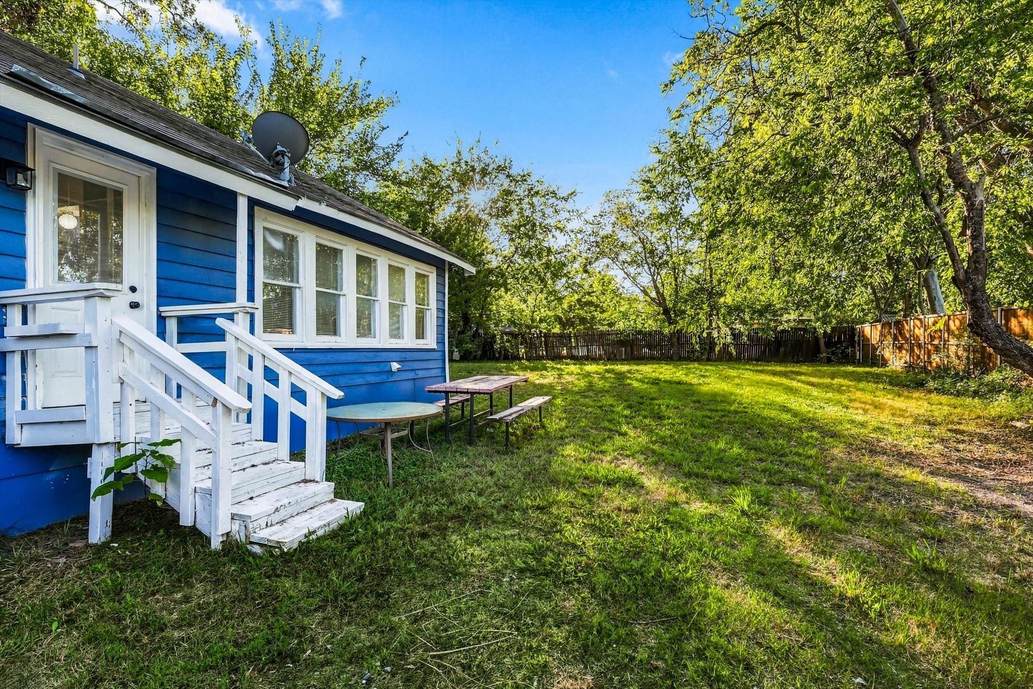 main property photo 27