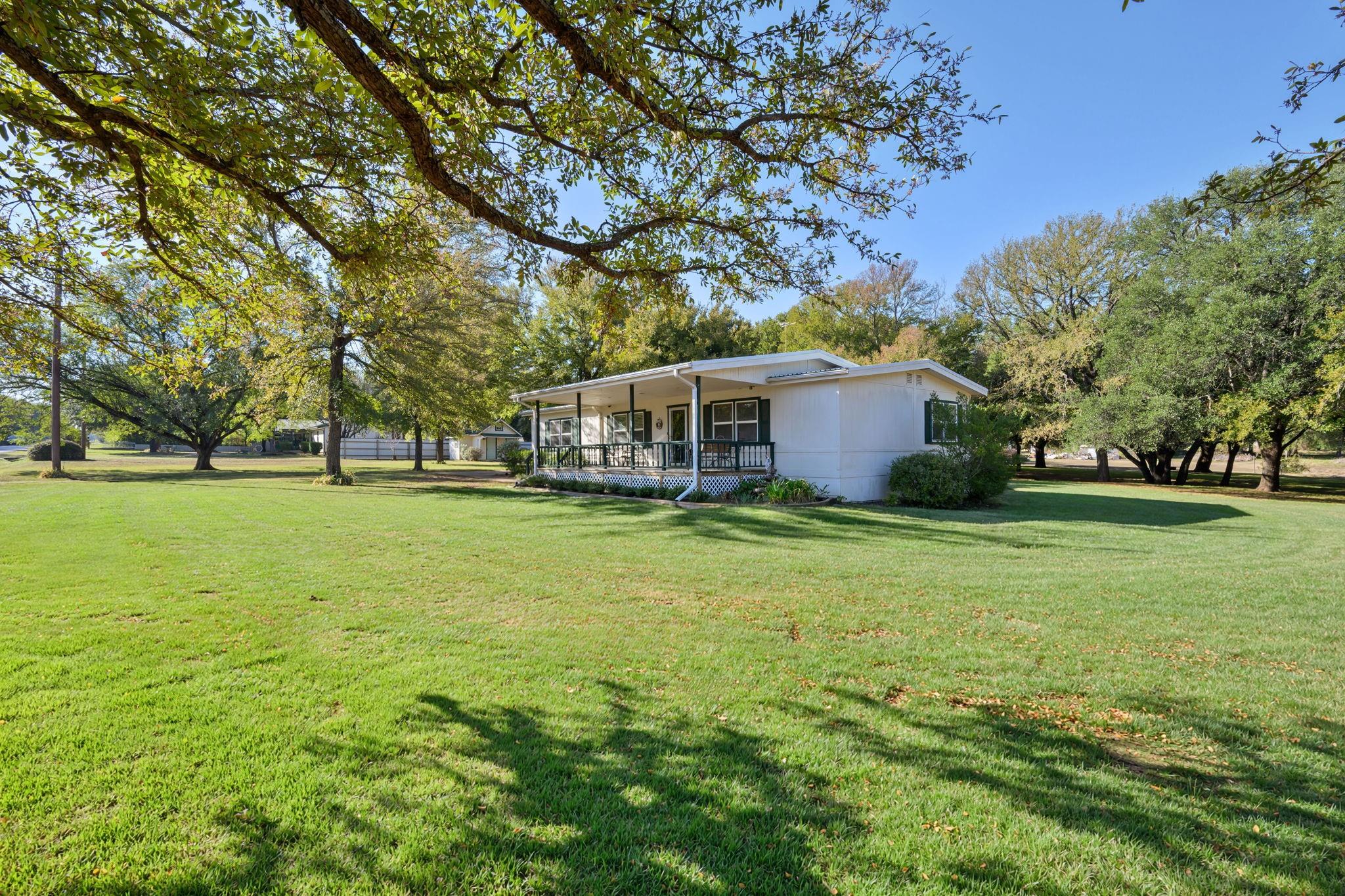 main property photo 3