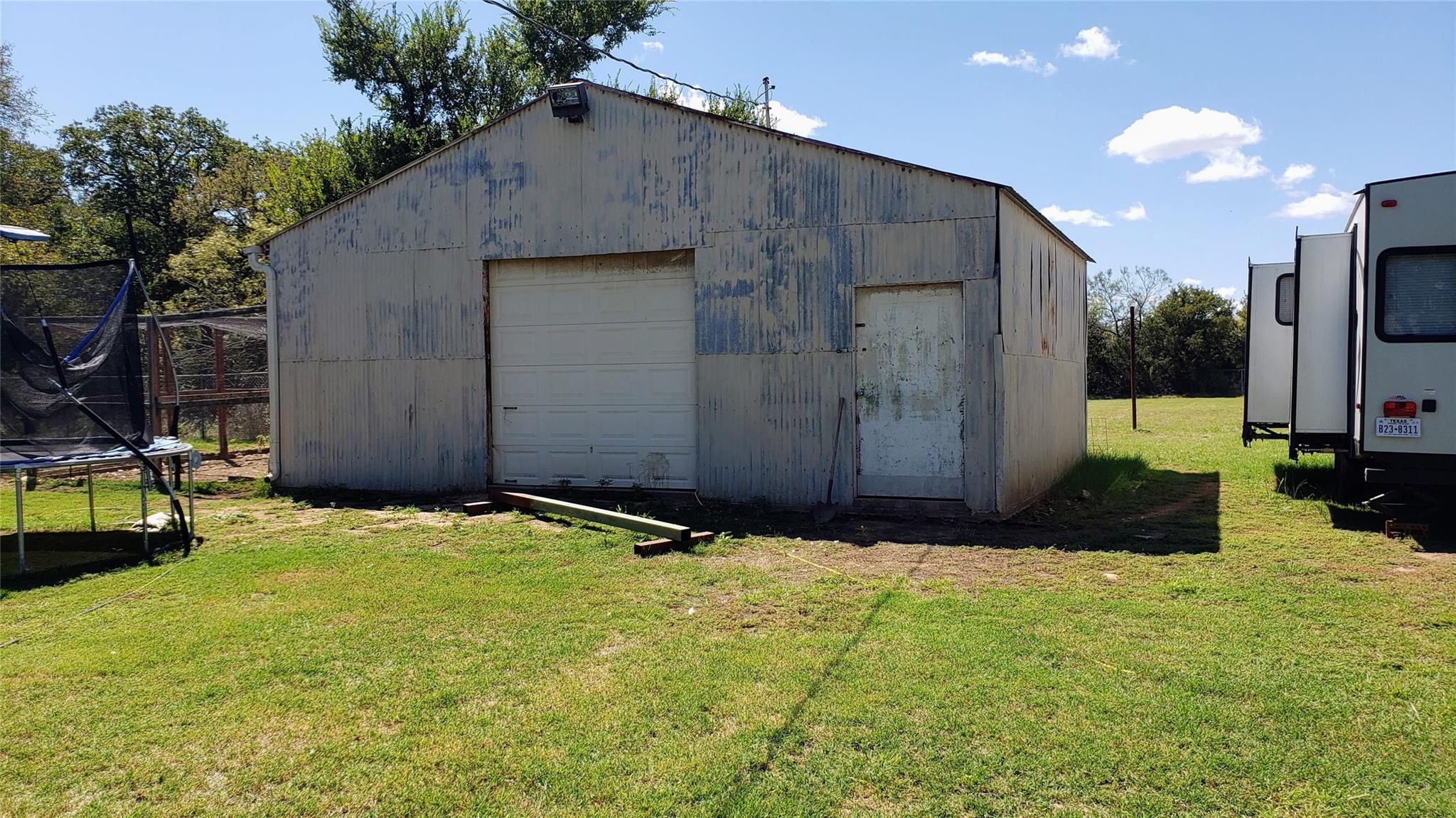 main property photo 24