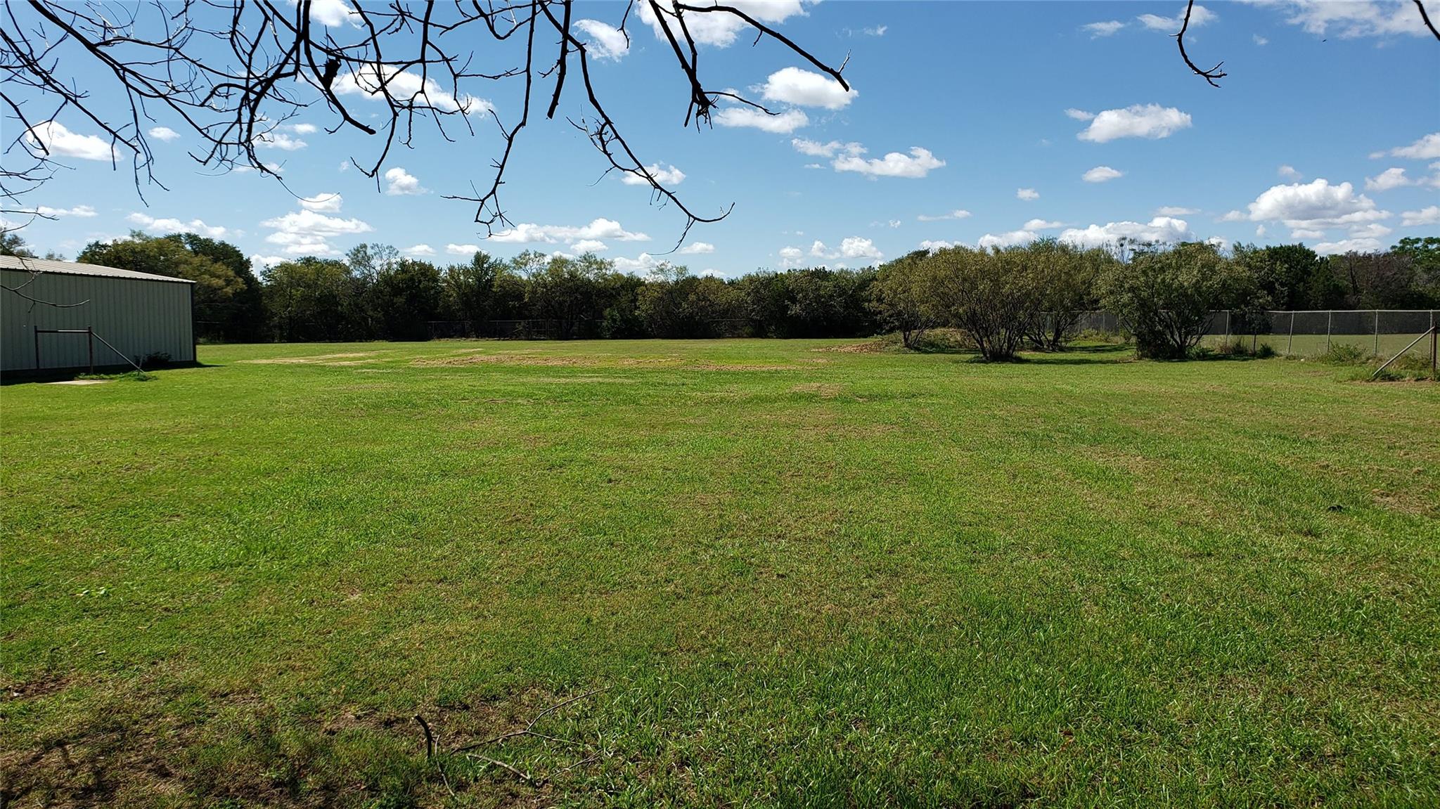 main property photo 33