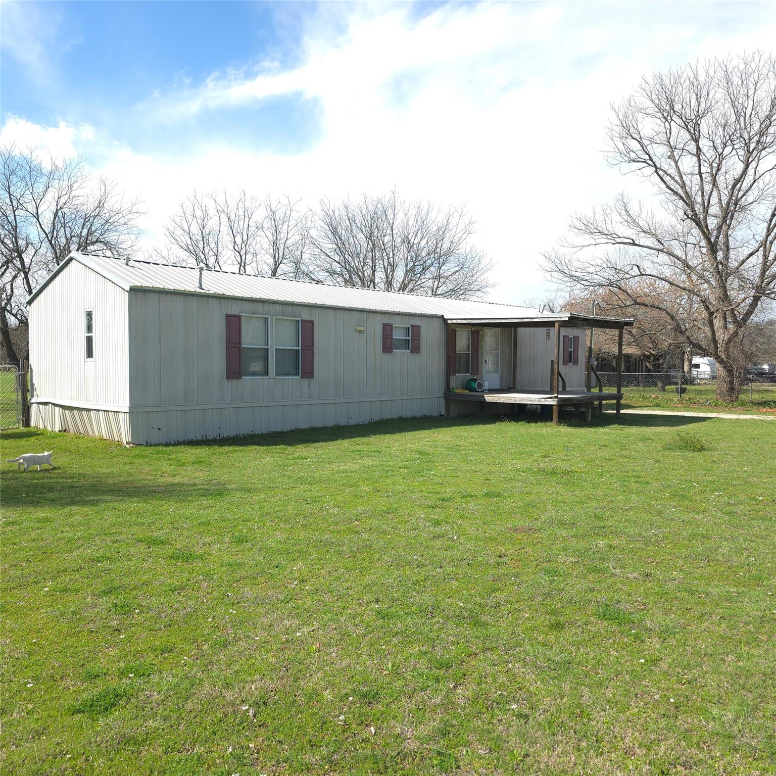 main property photo 34