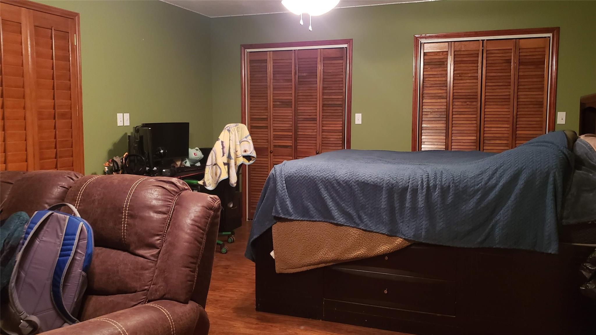 main property photo 9
