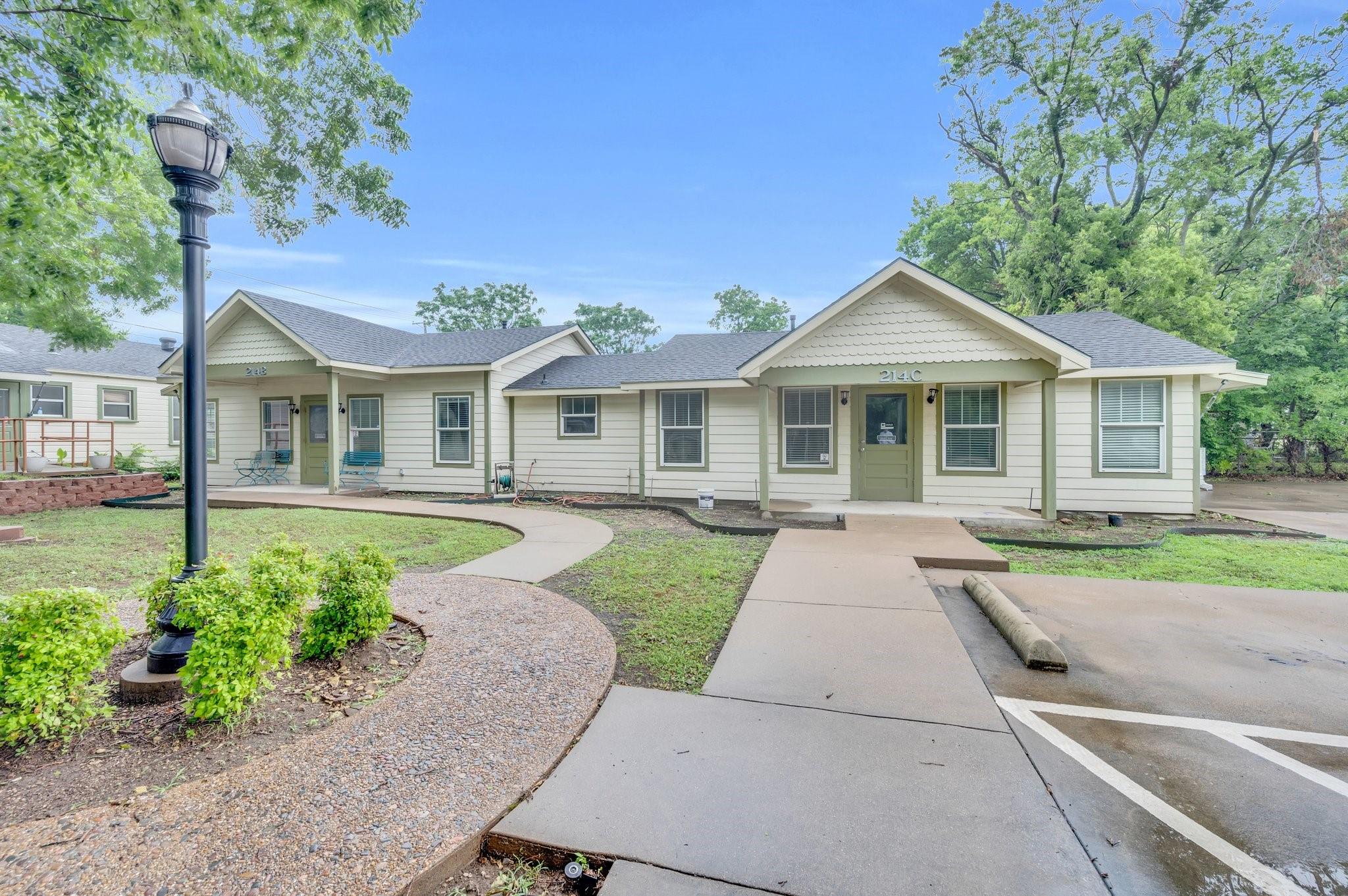 main property photo 9