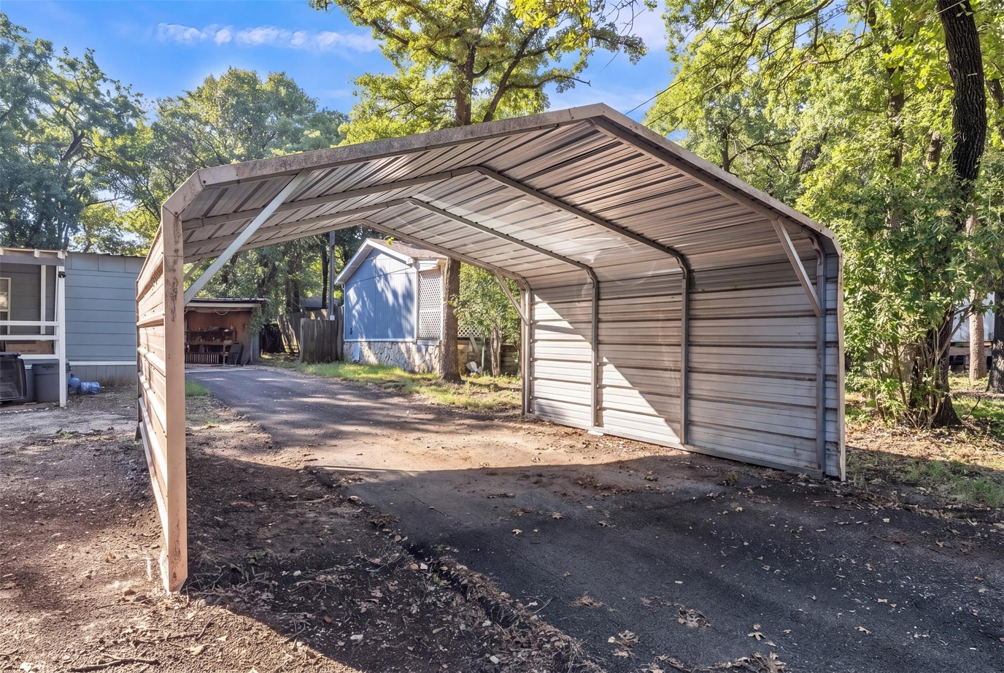 main property photo 20