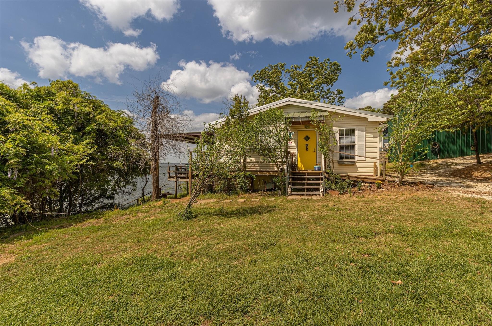 main property photo 11