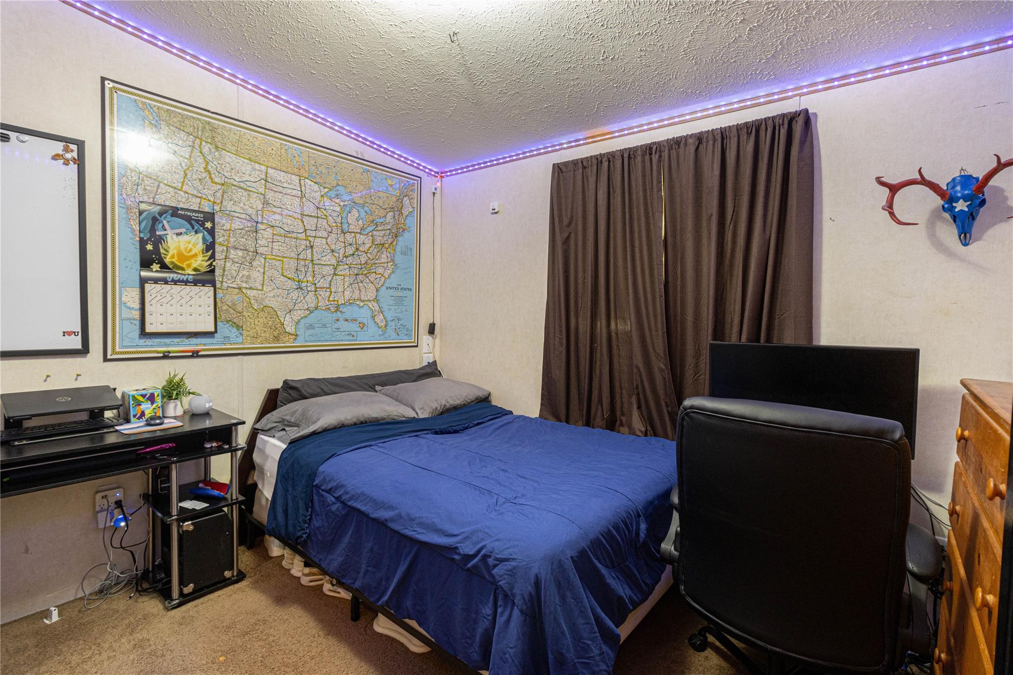 main property photo 28
