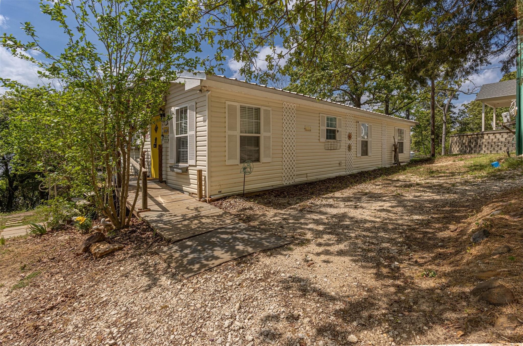 main property photo 31