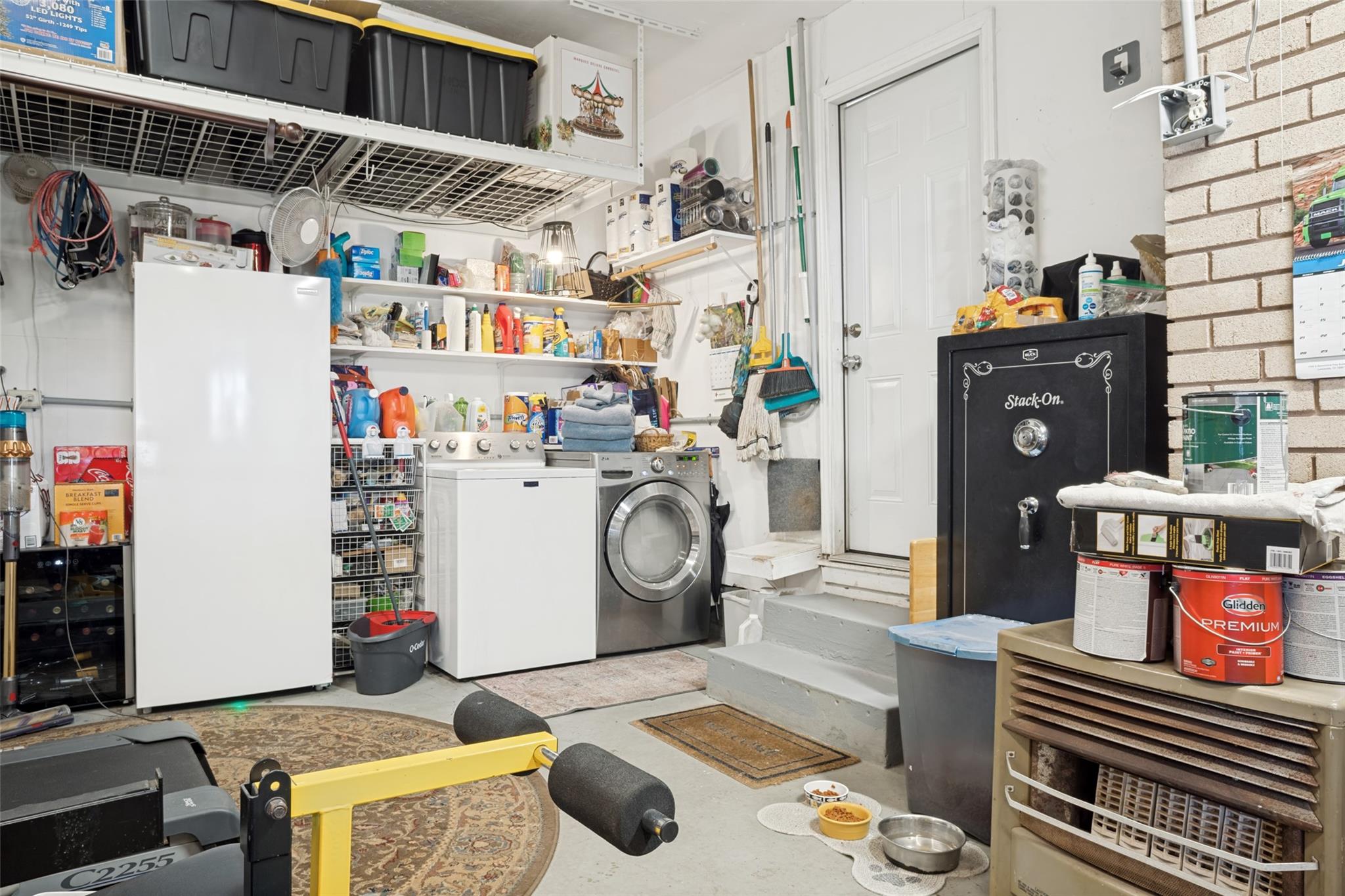 main property photo 19