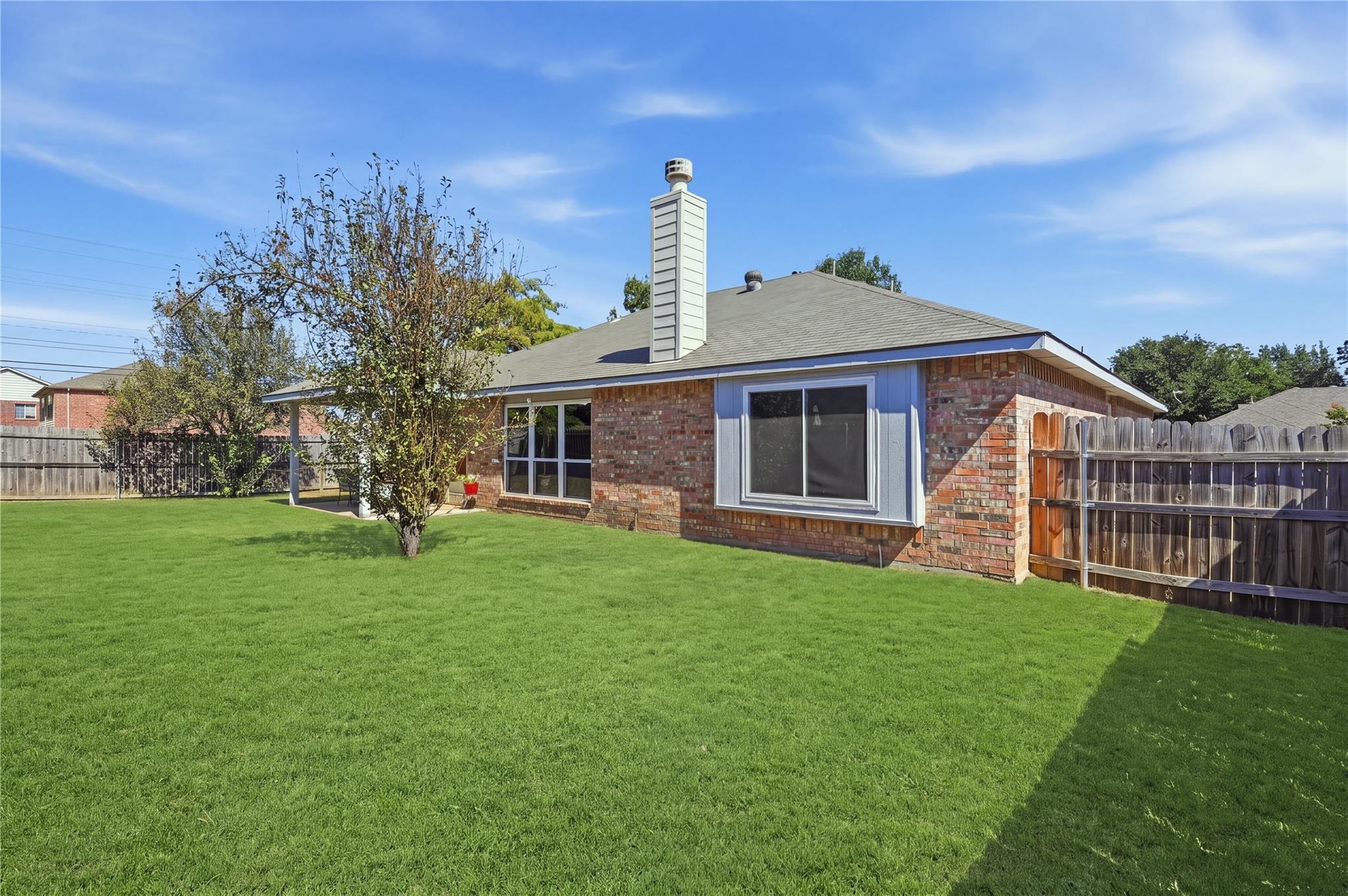 main property photo 27