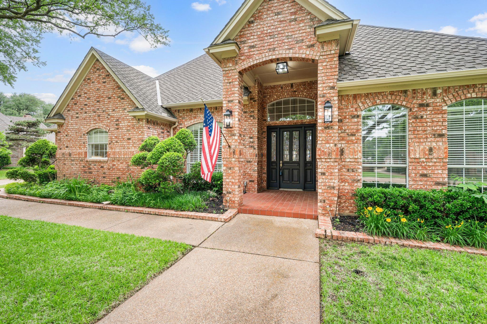 main property photo 3