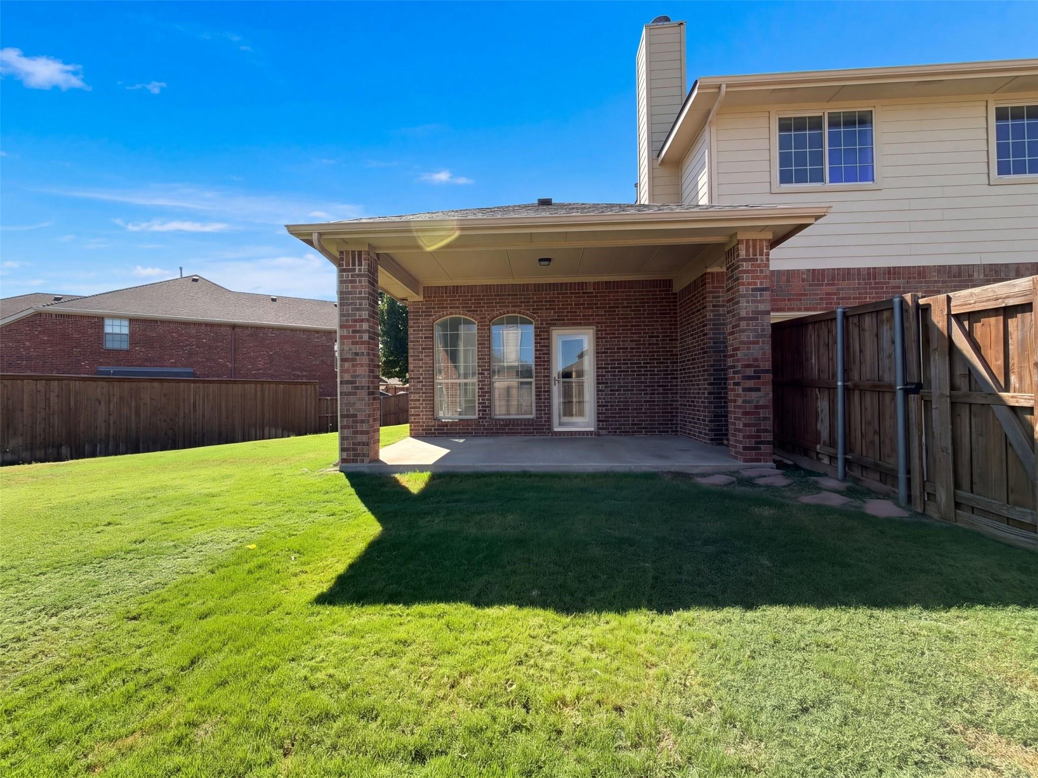 main property photo 4