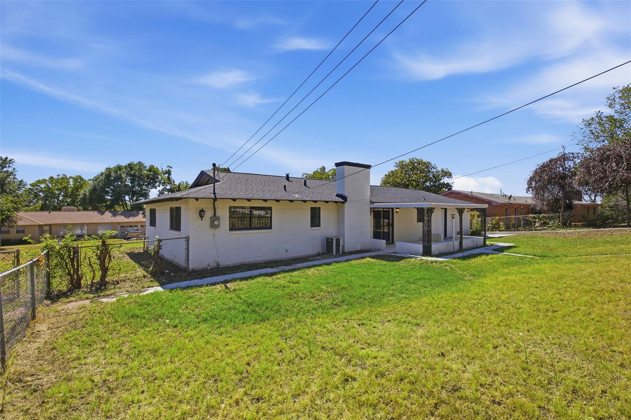 main property photo 29