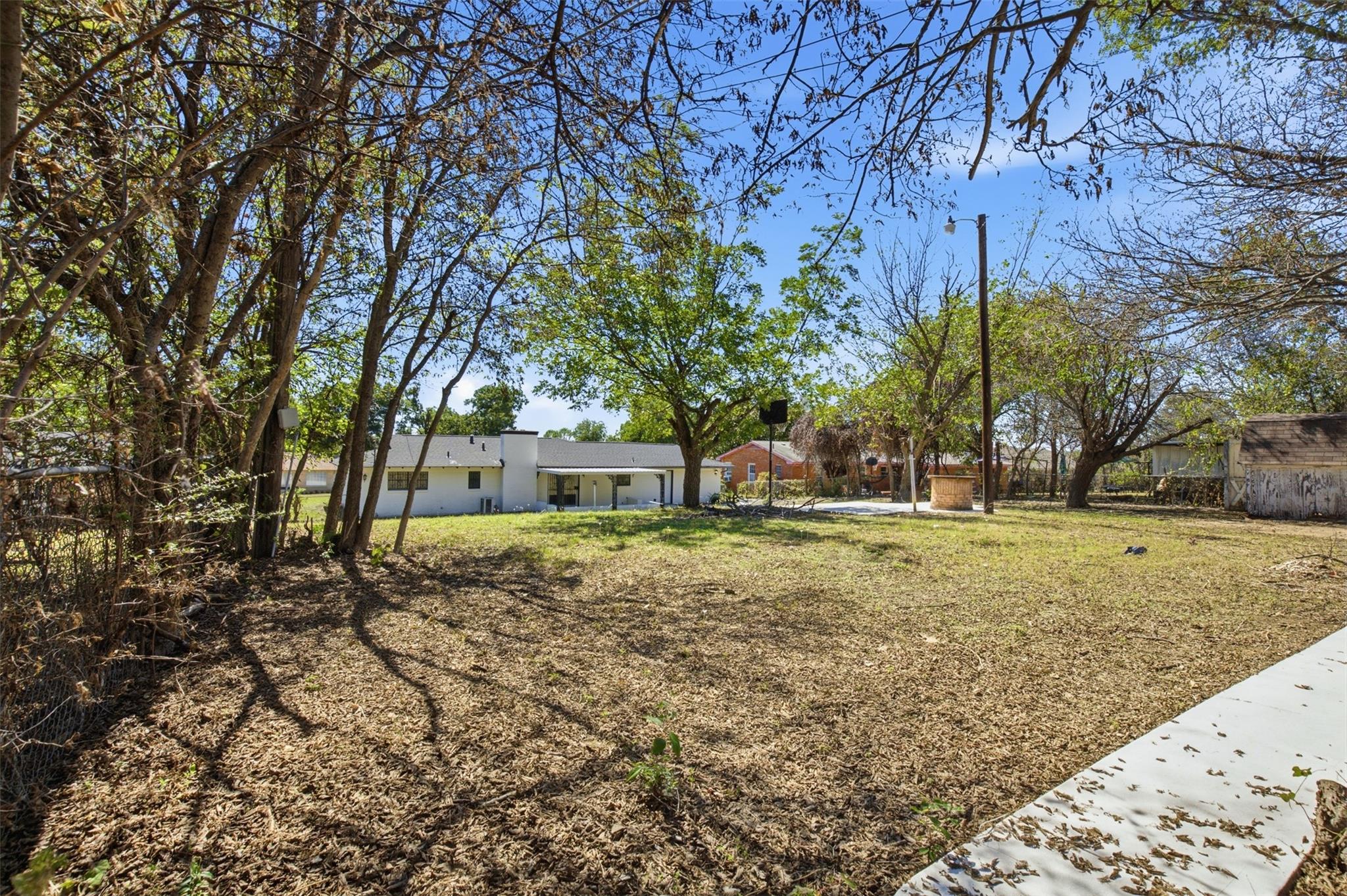 main property photo 33