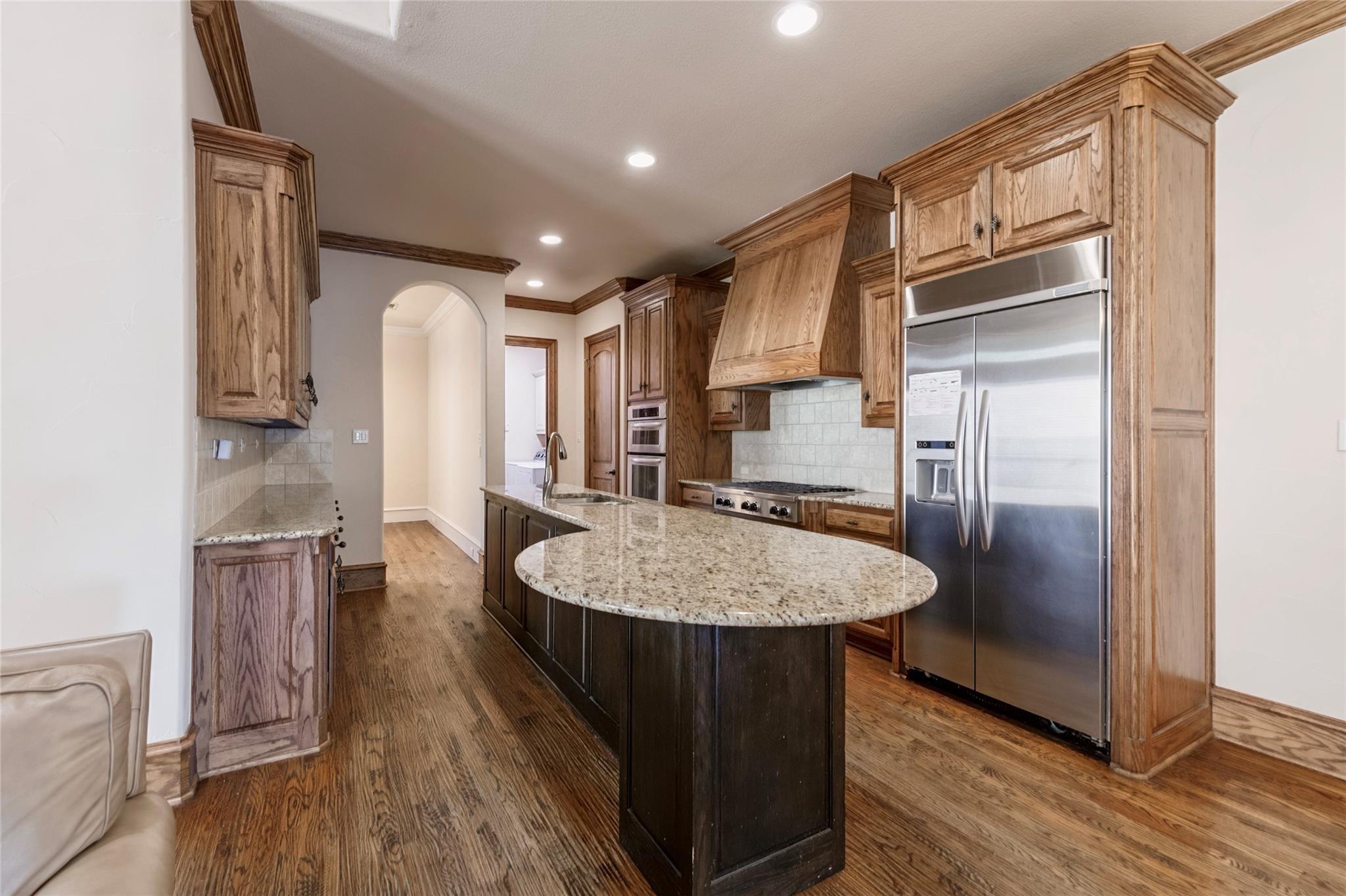 main property photo 6