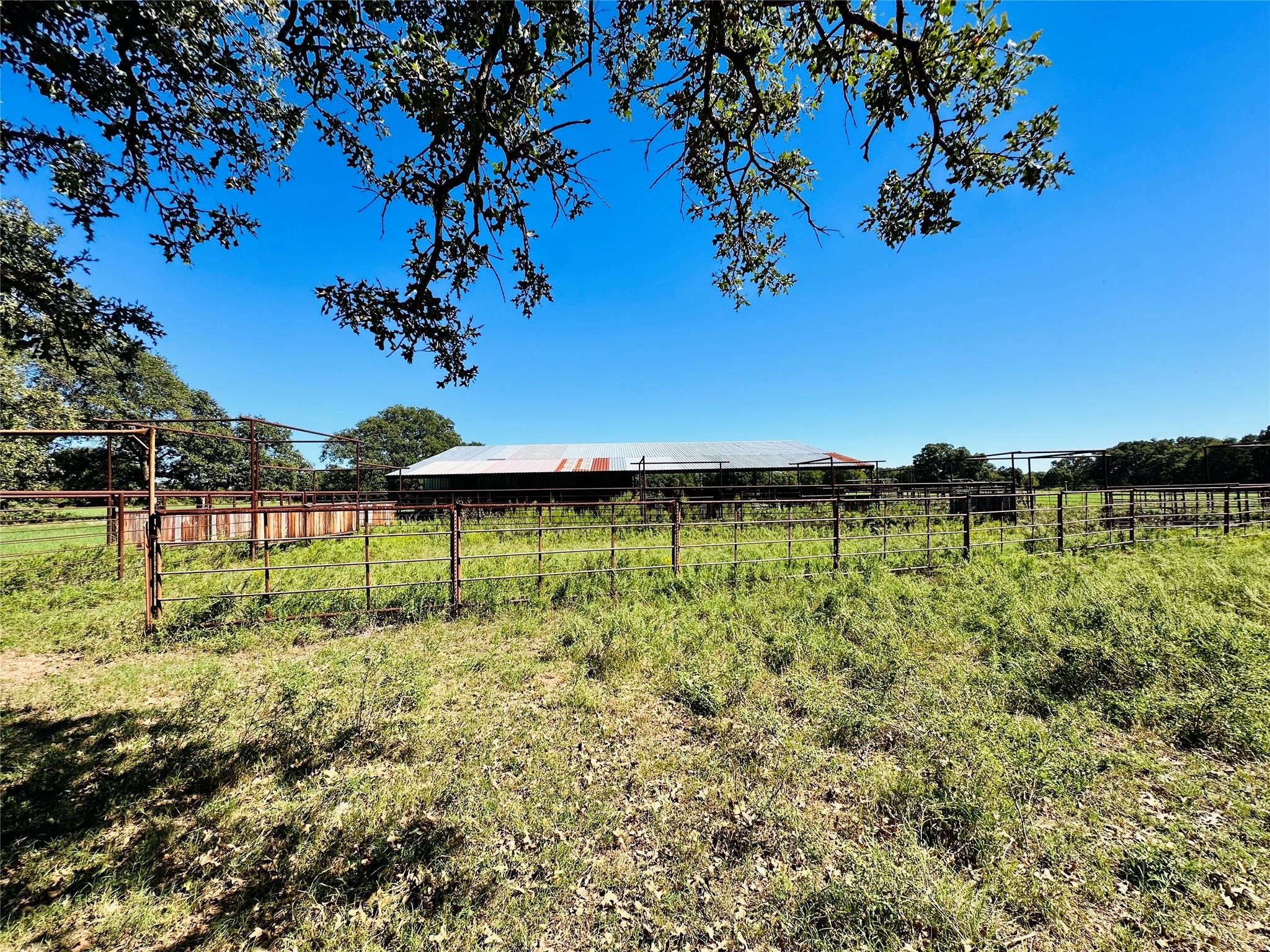 main property photo 13