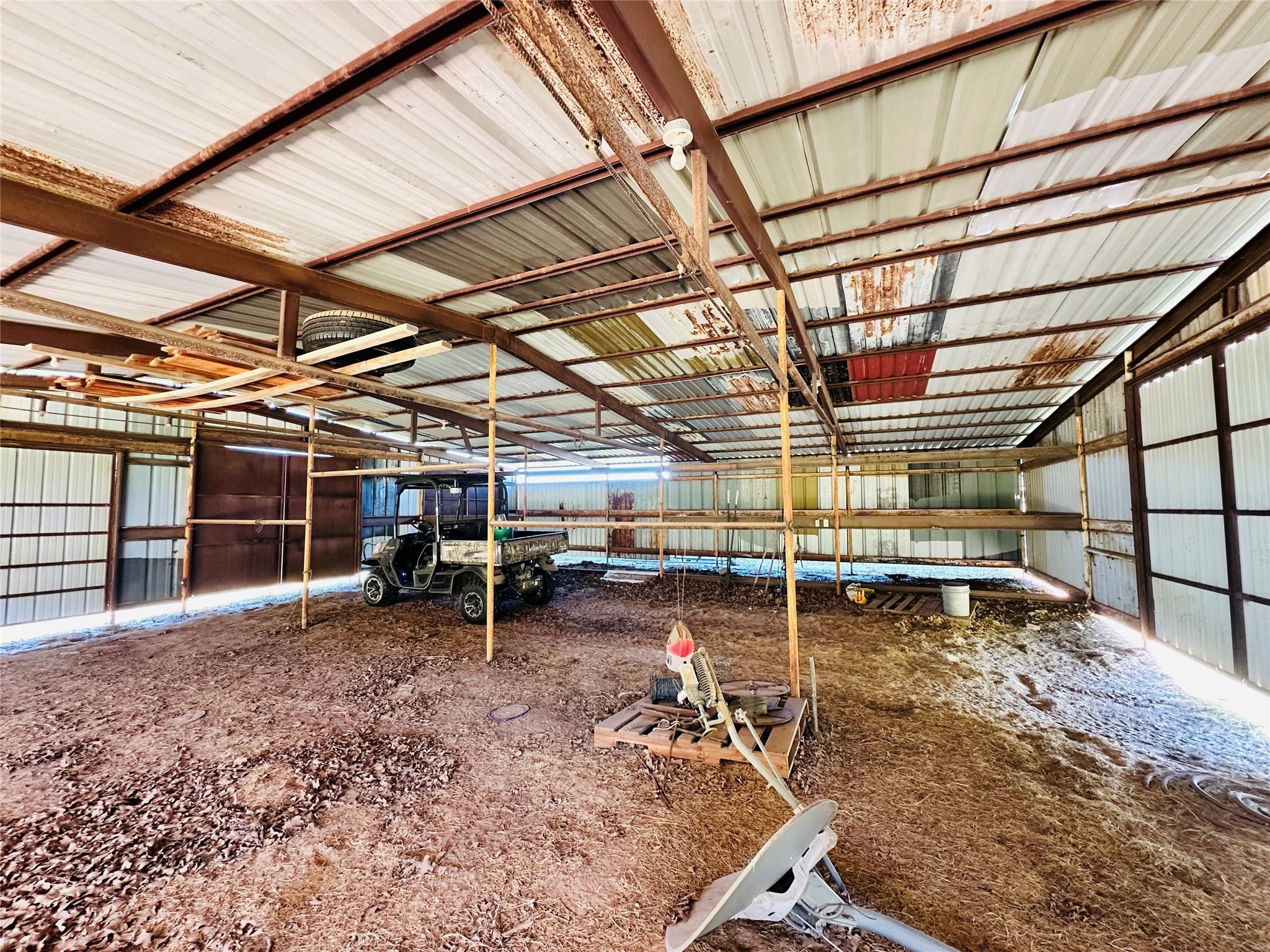 main property photo 18