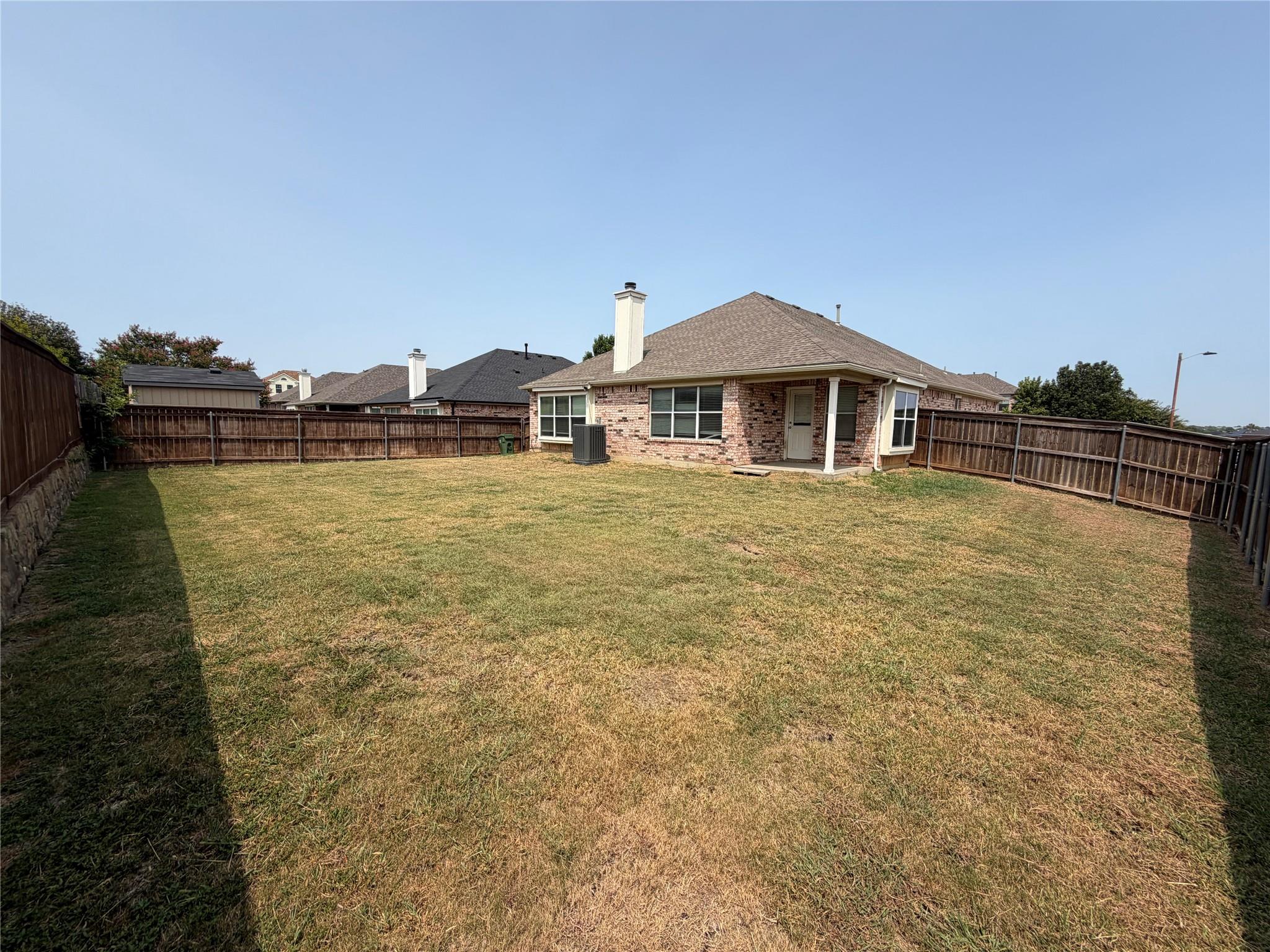 main property photo 11