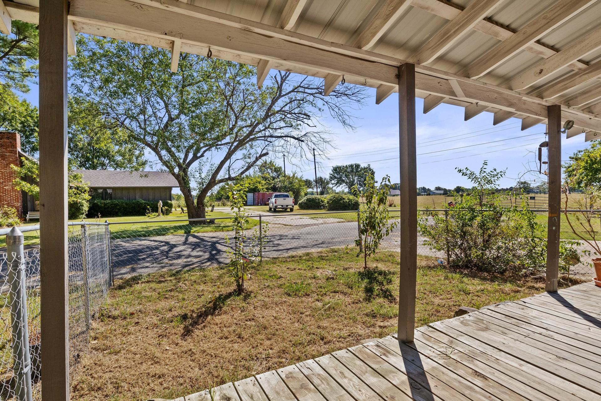 main property photo 30