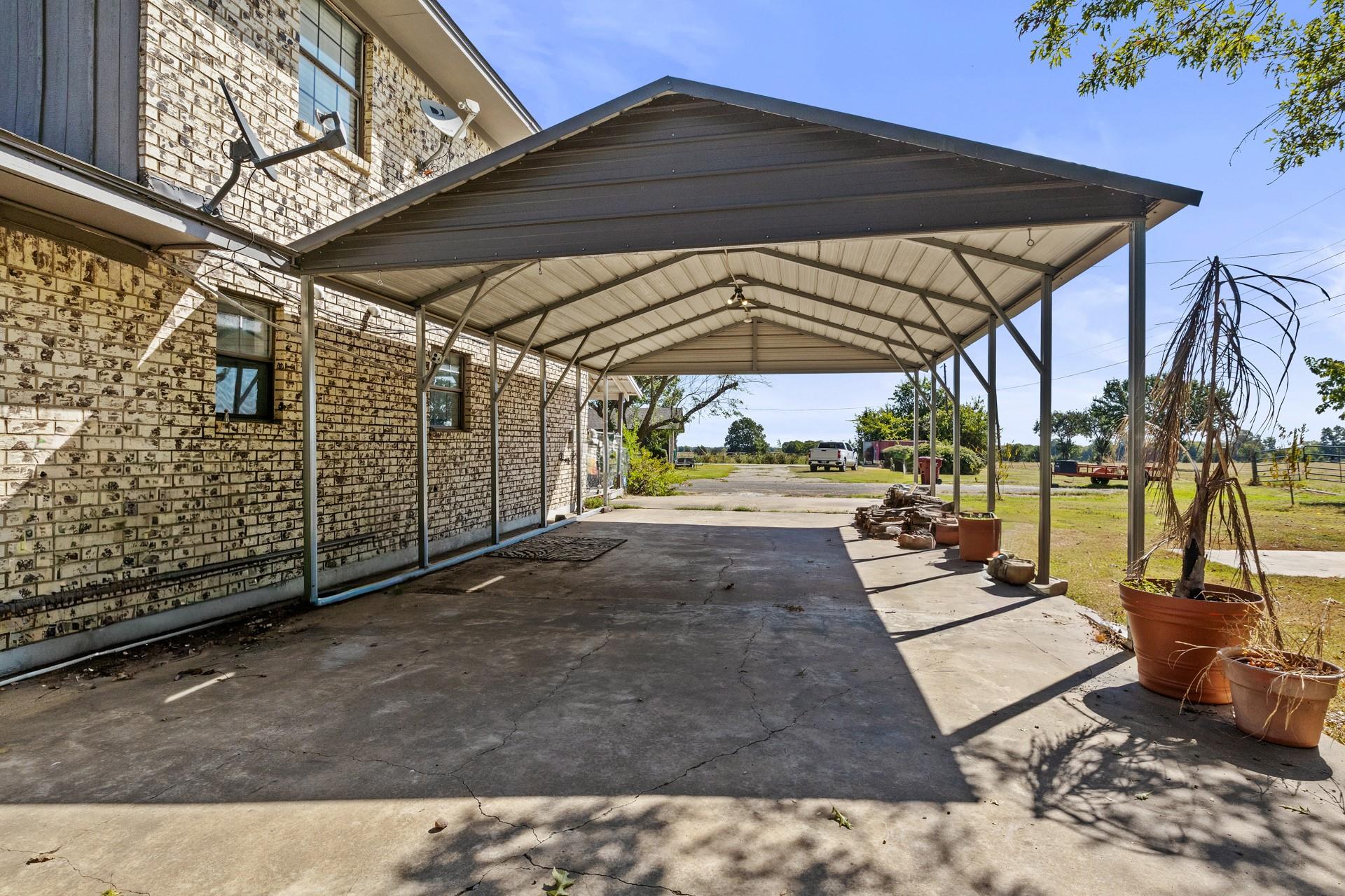 main property photo 32