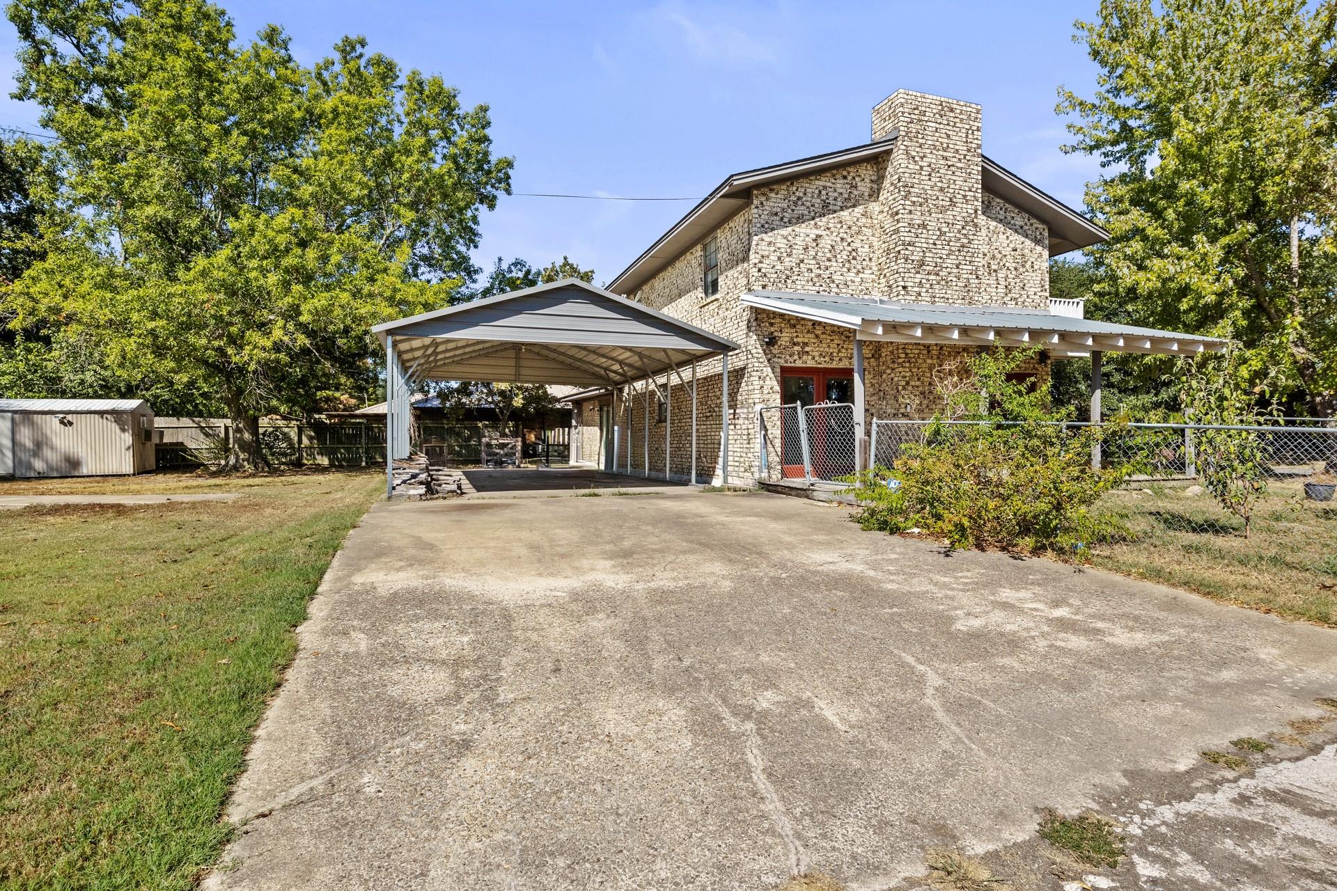 main property photo 36