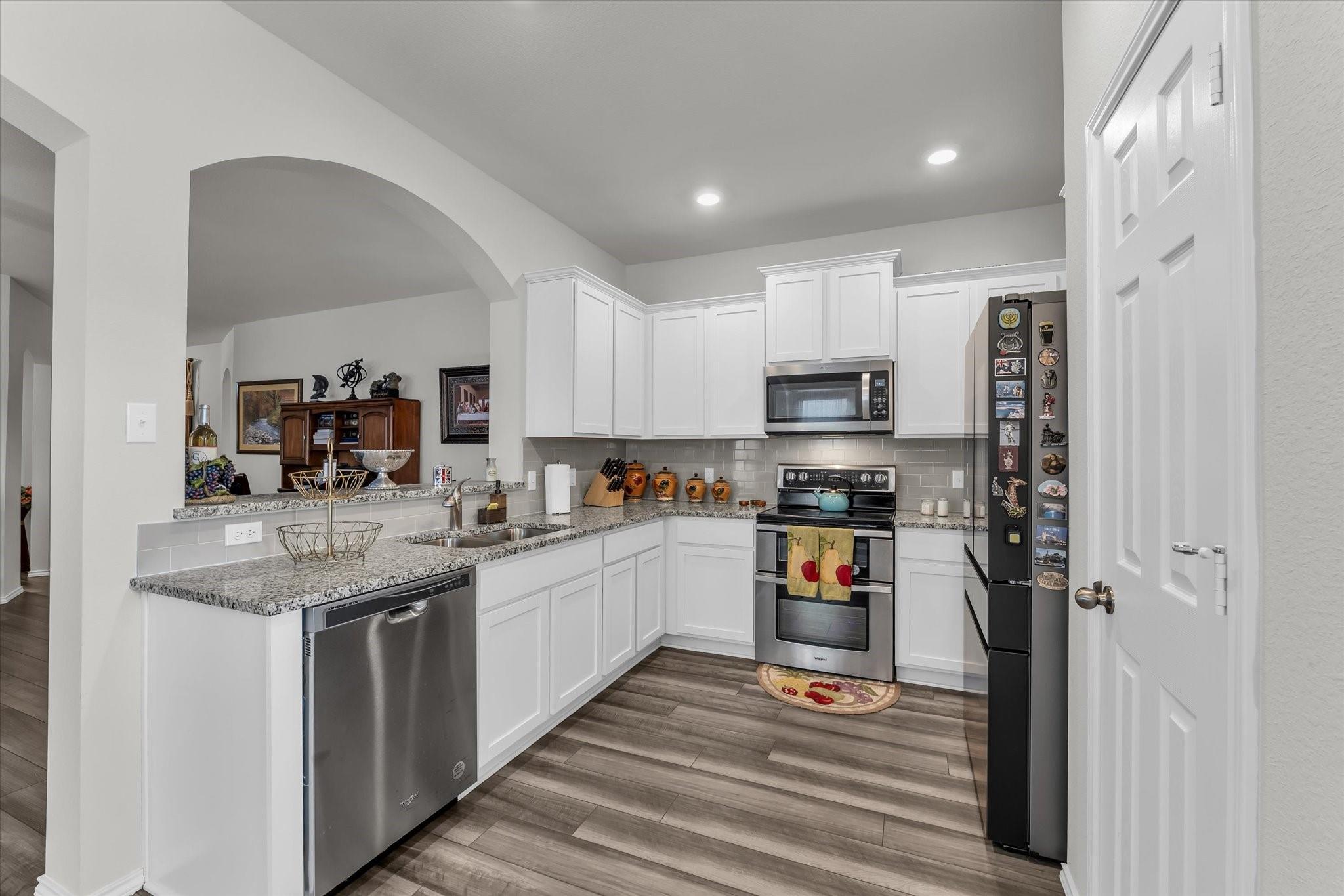 main property photo 18