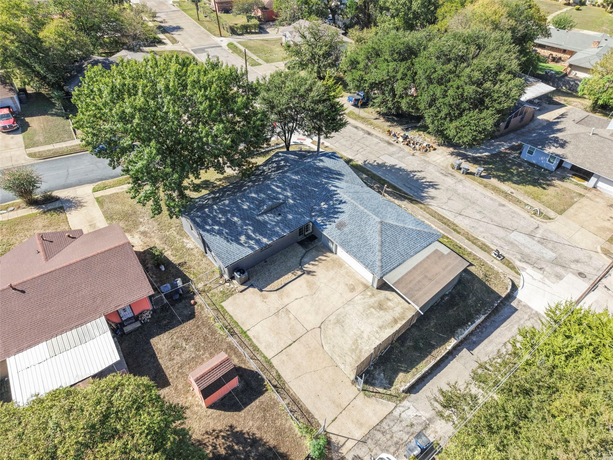 main property photo 36