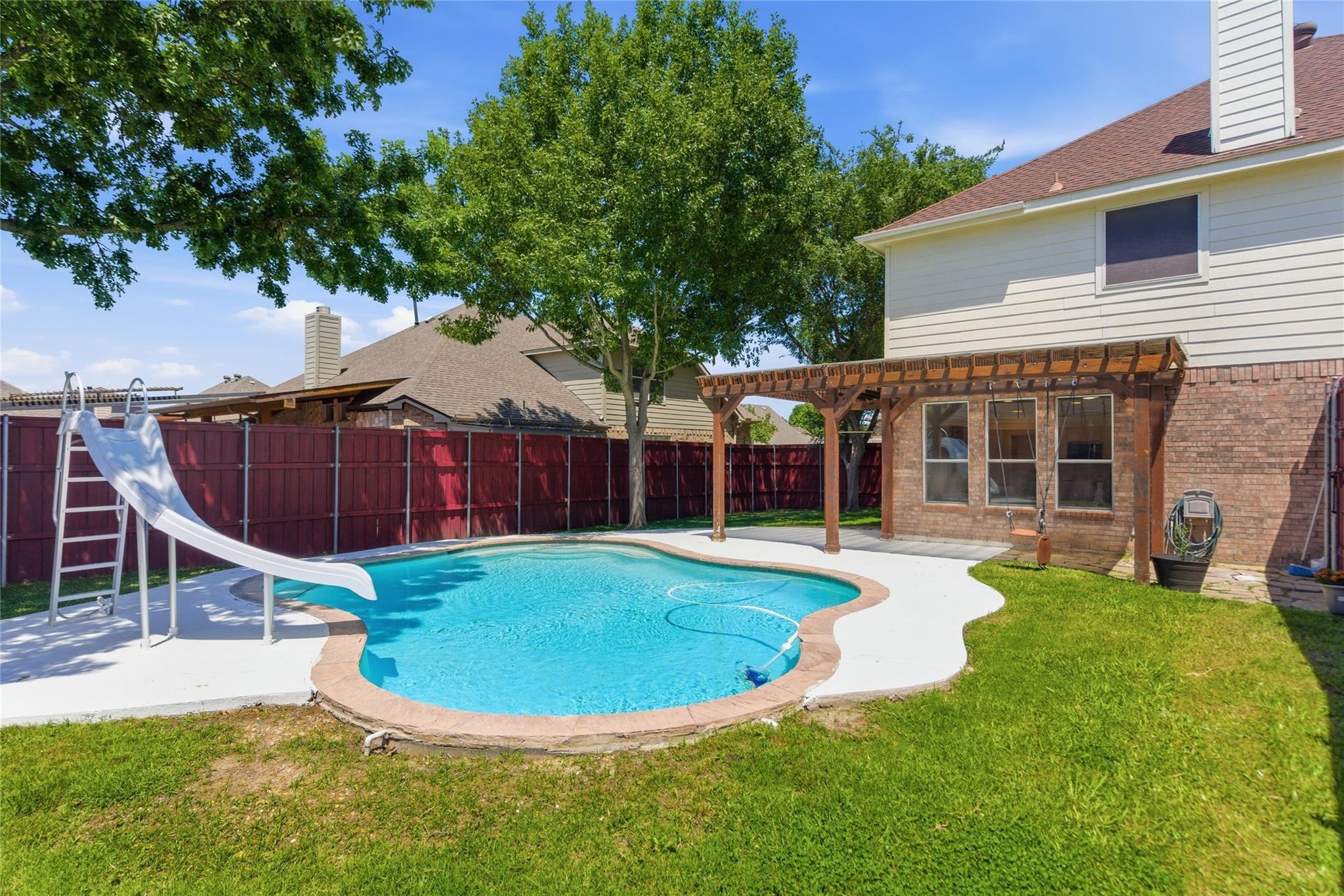 main property photo 38