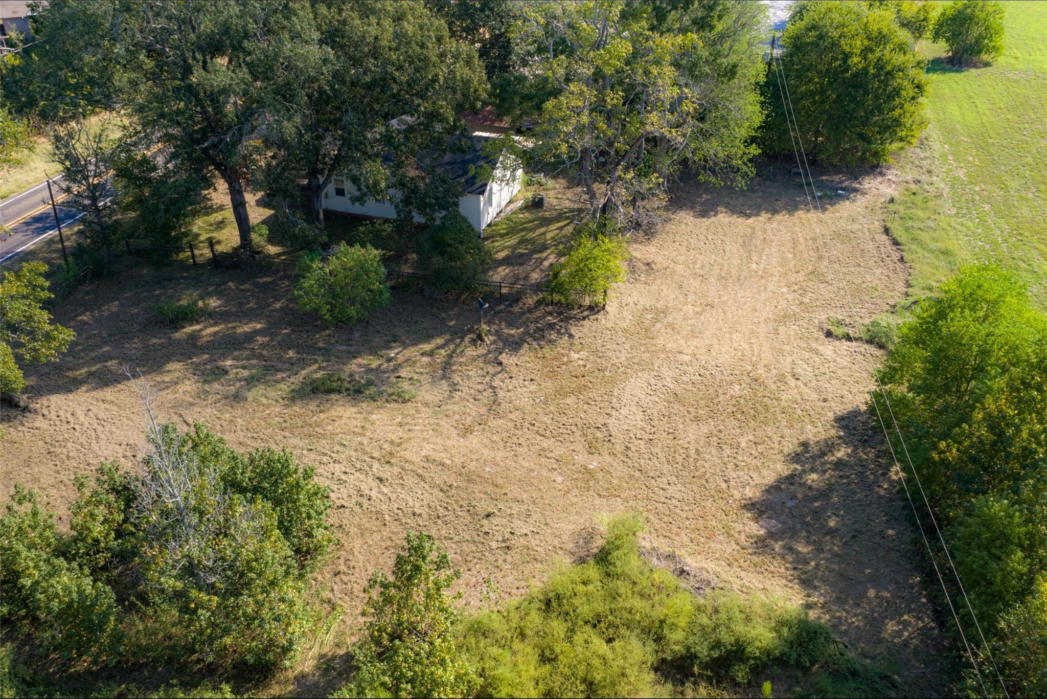 main property photo 12
