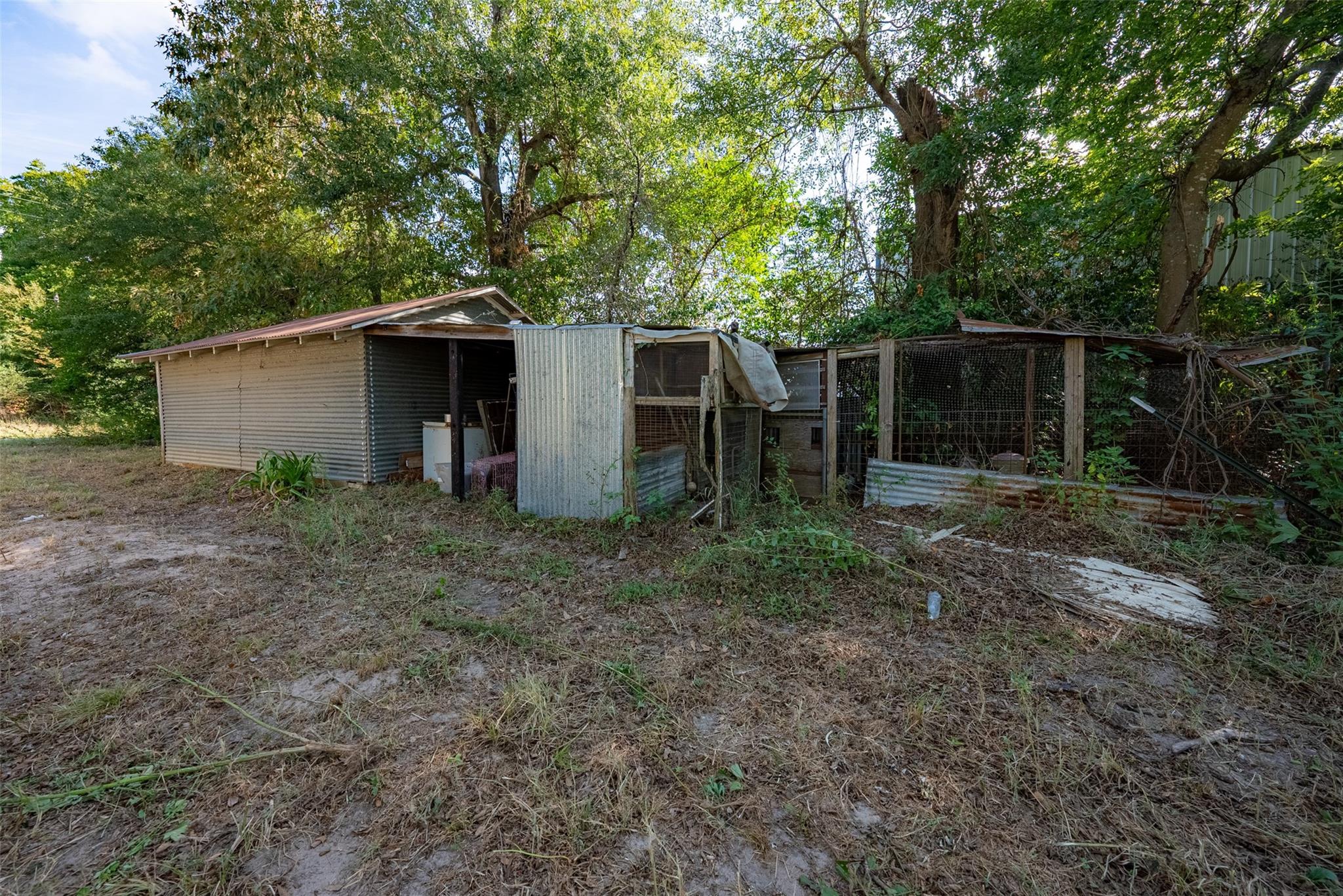 main property photo 17