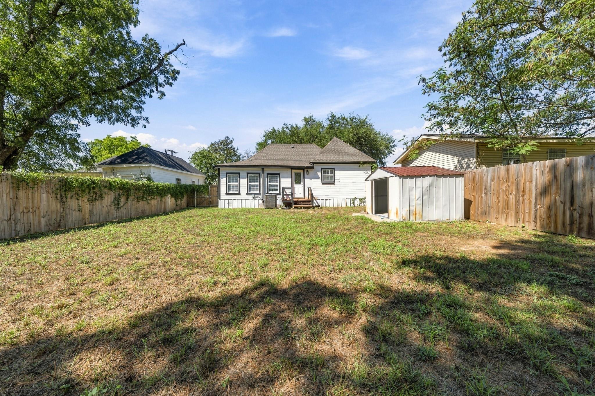 main property photo 21