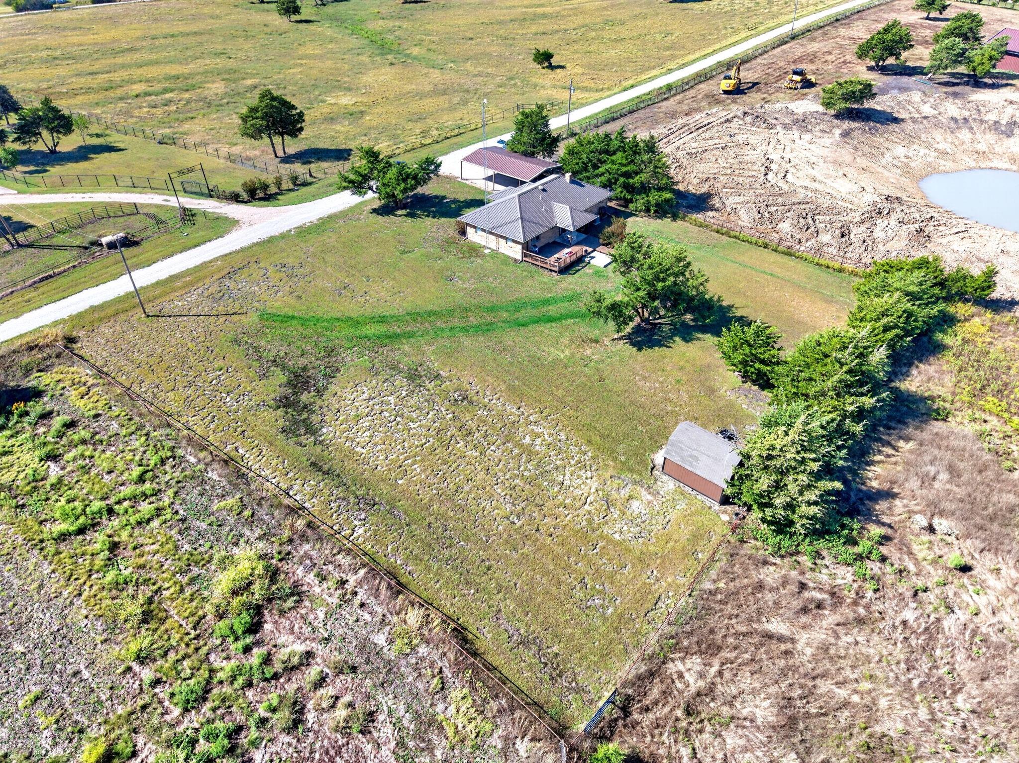 main property photo 32