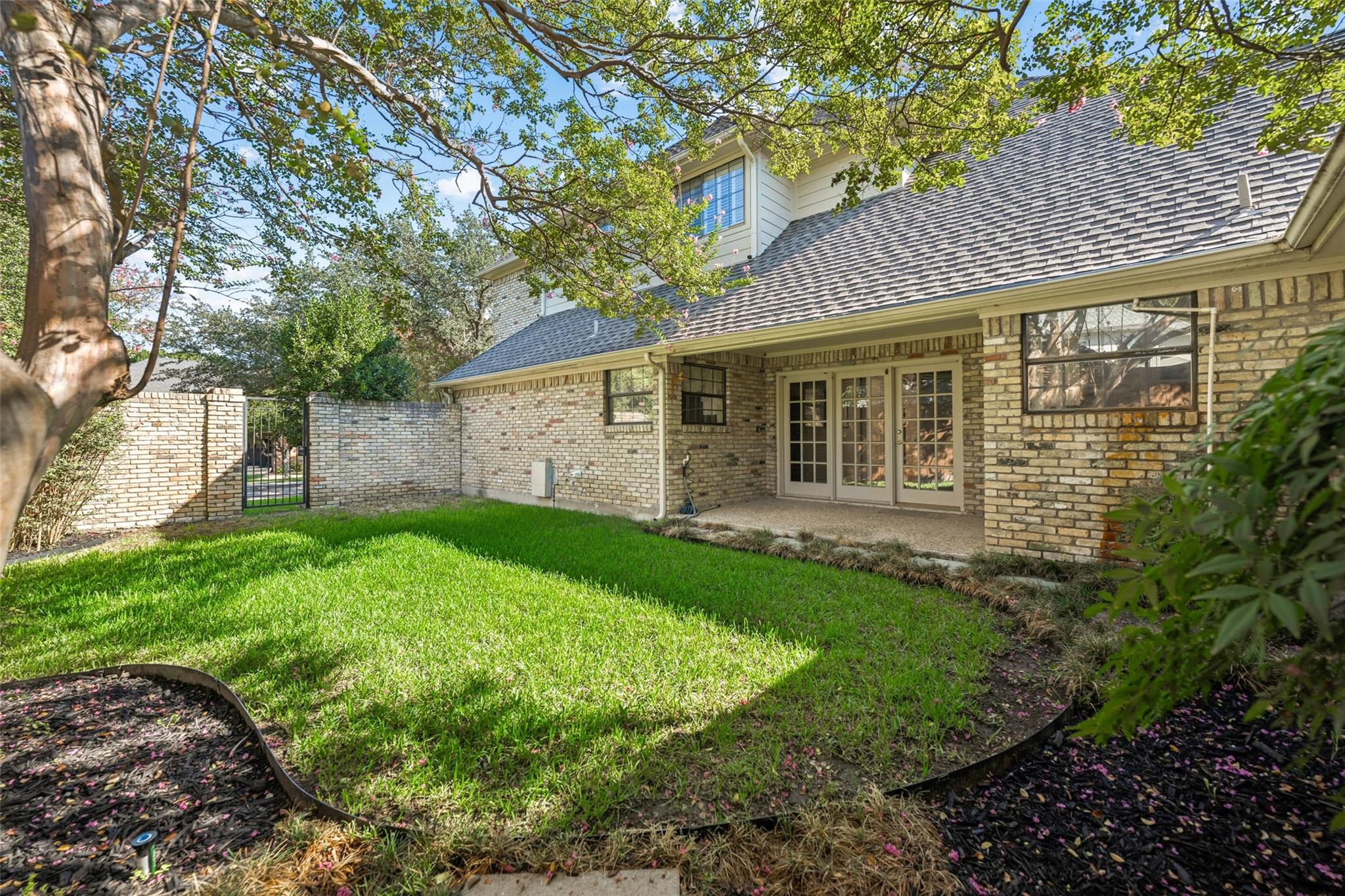 main property photo 19