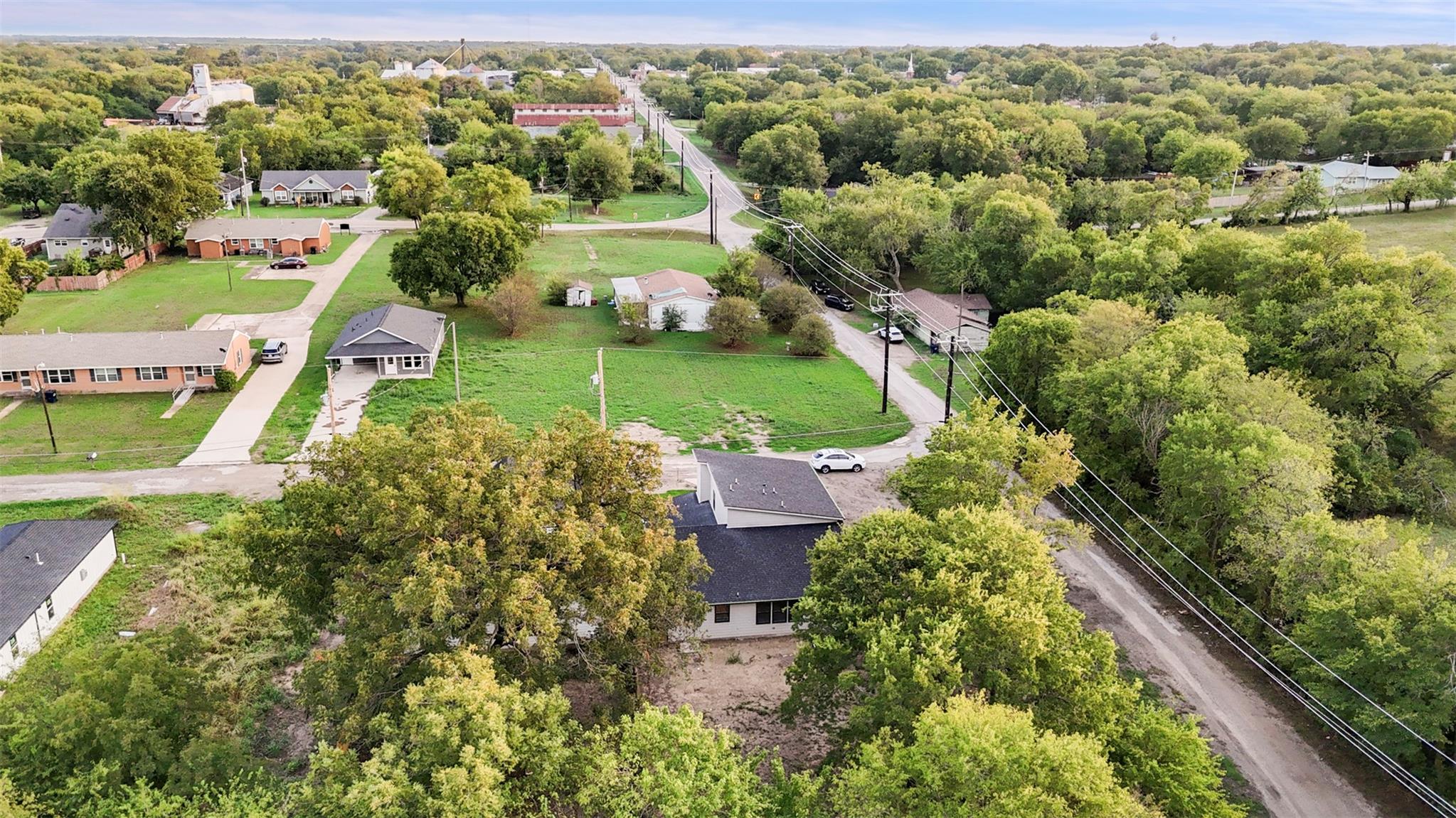 main property photo 29