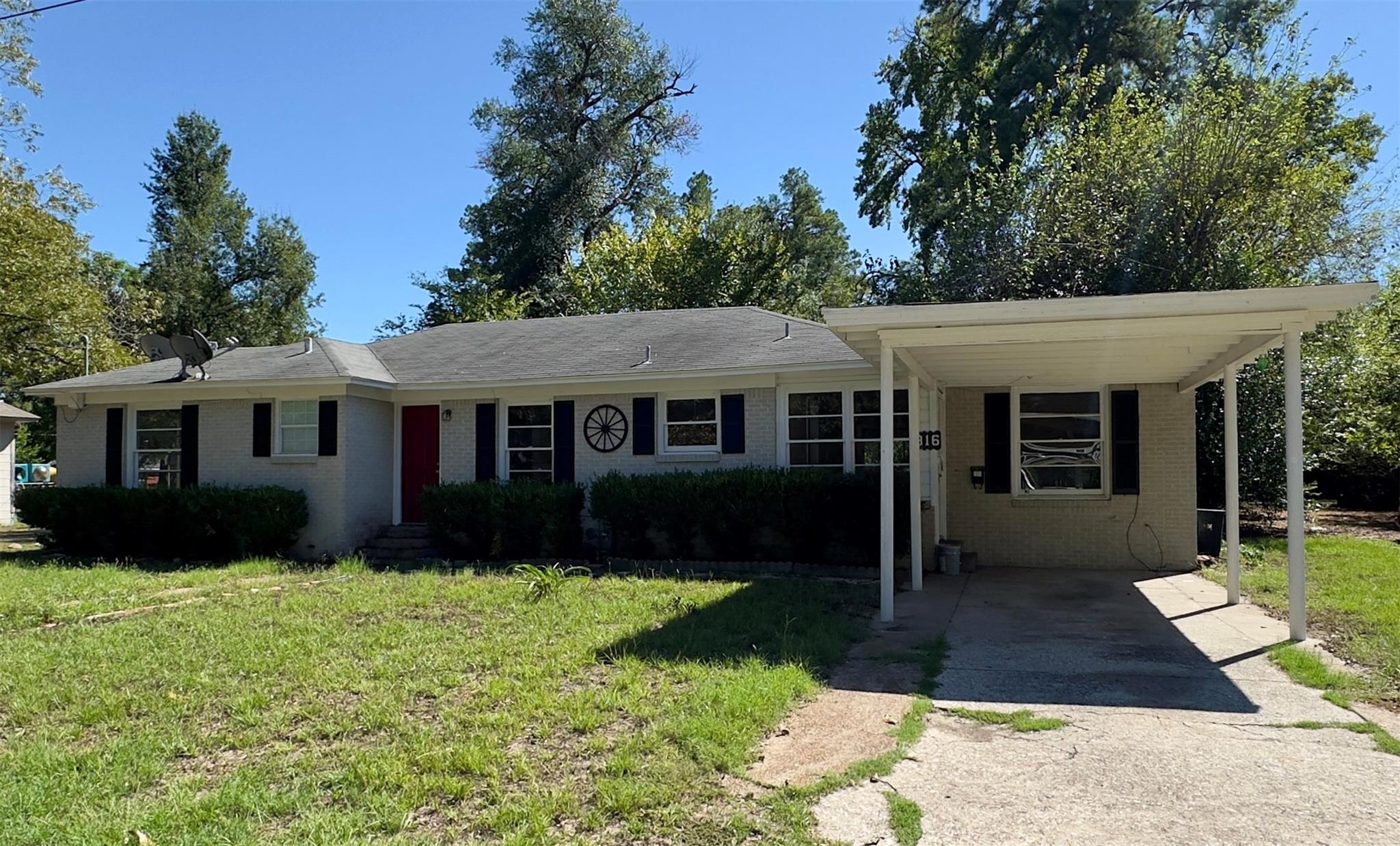 main property photo 2