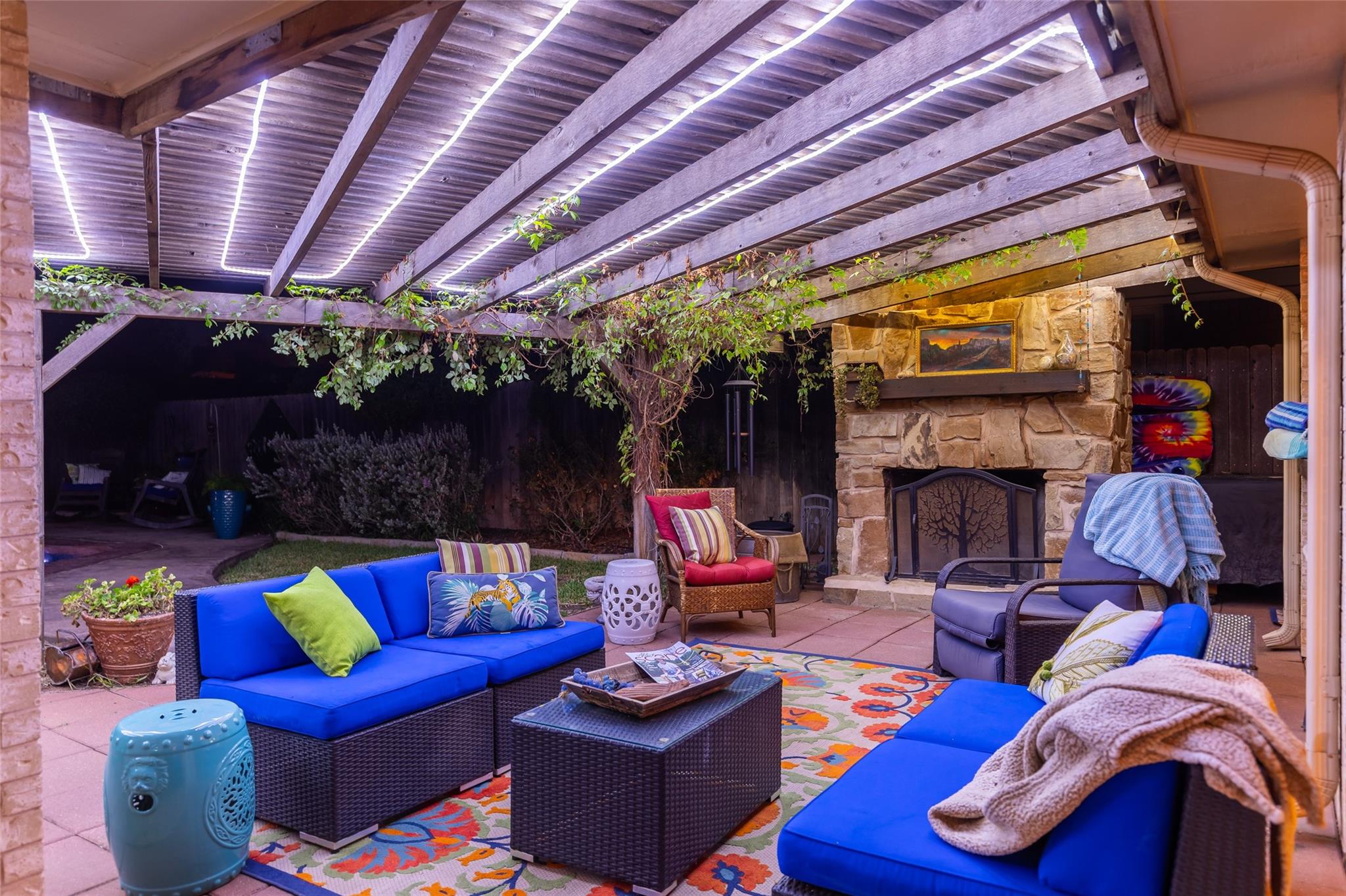 main property photo 30