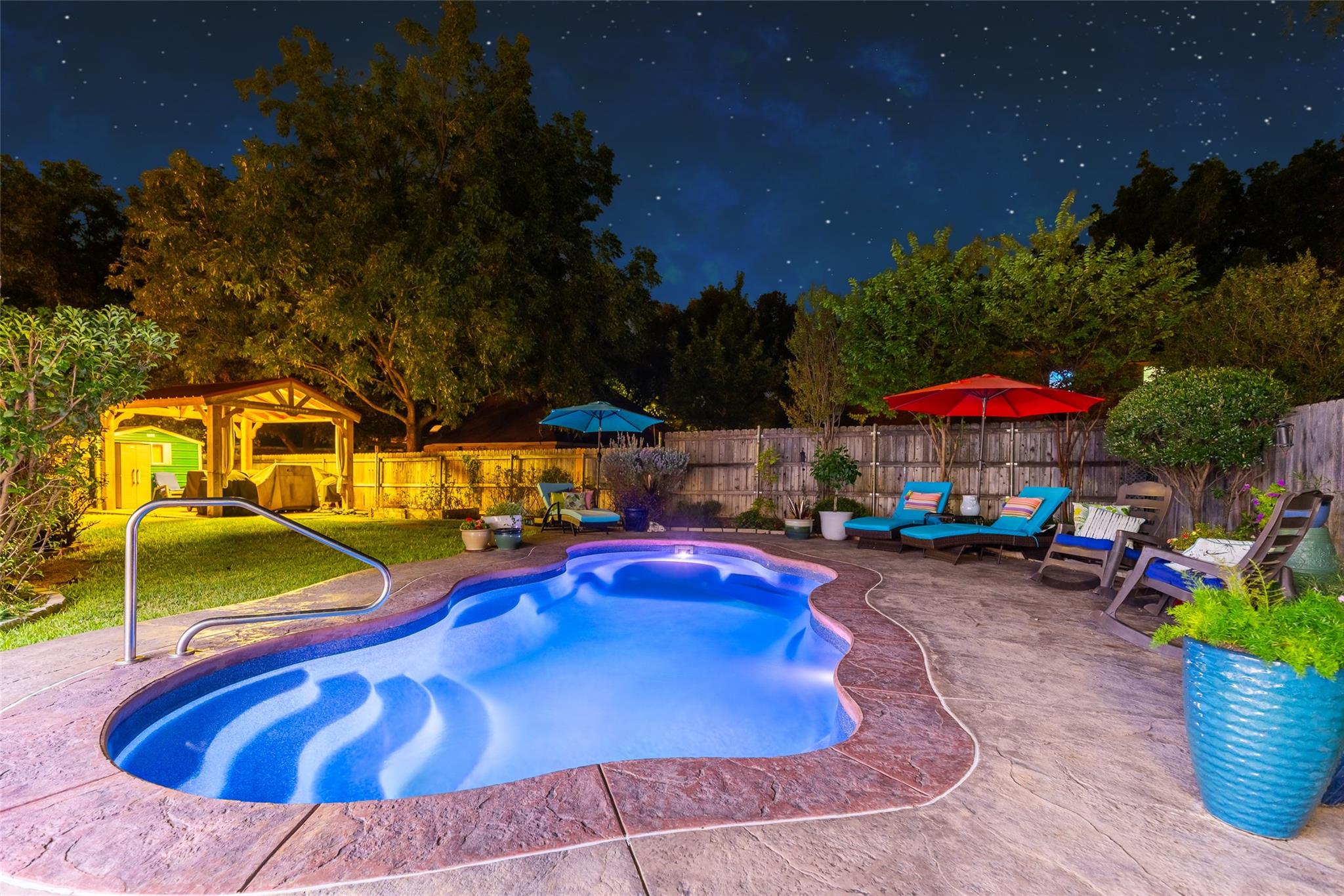 main property photo 32