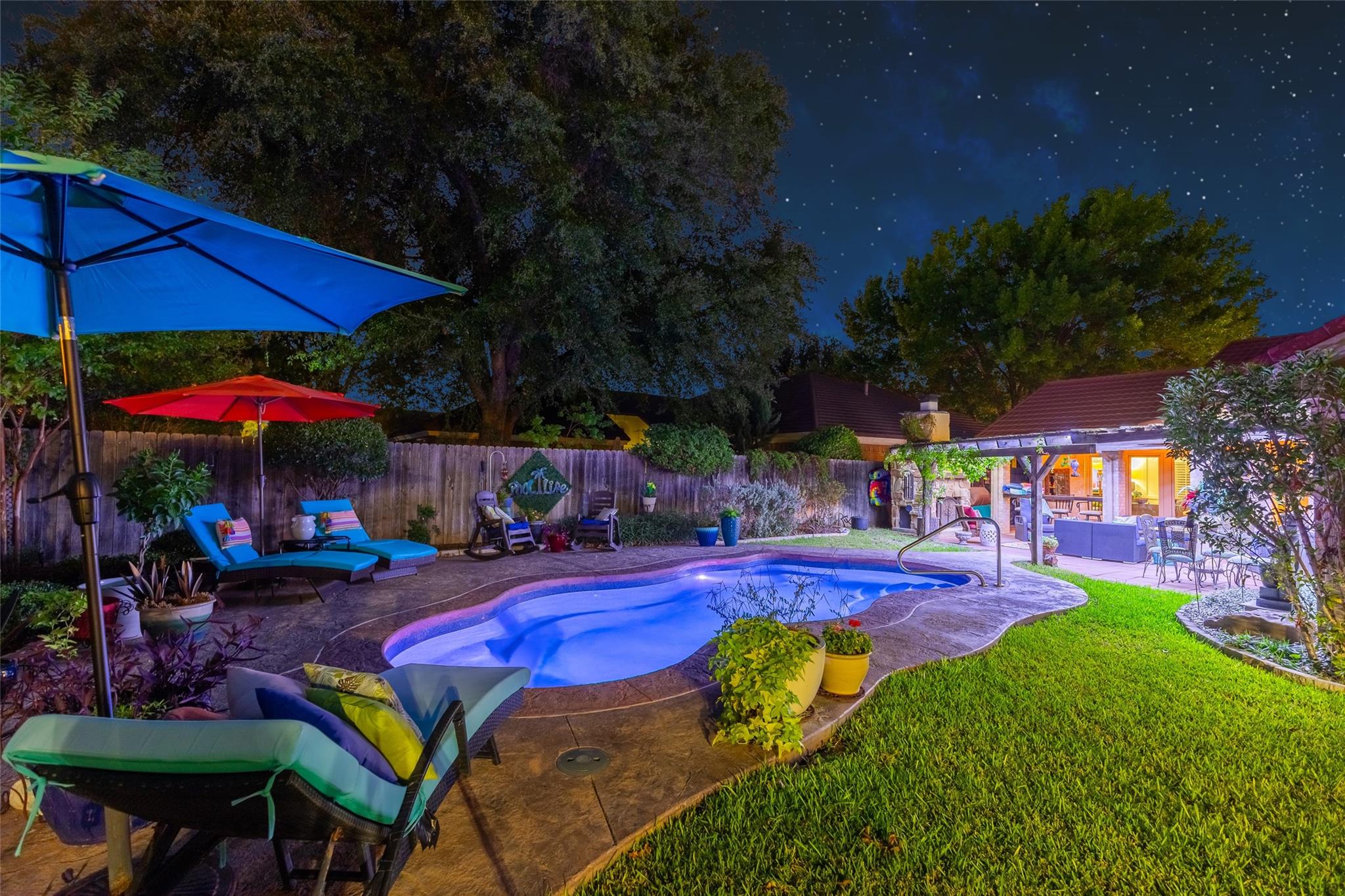 main property photo 34