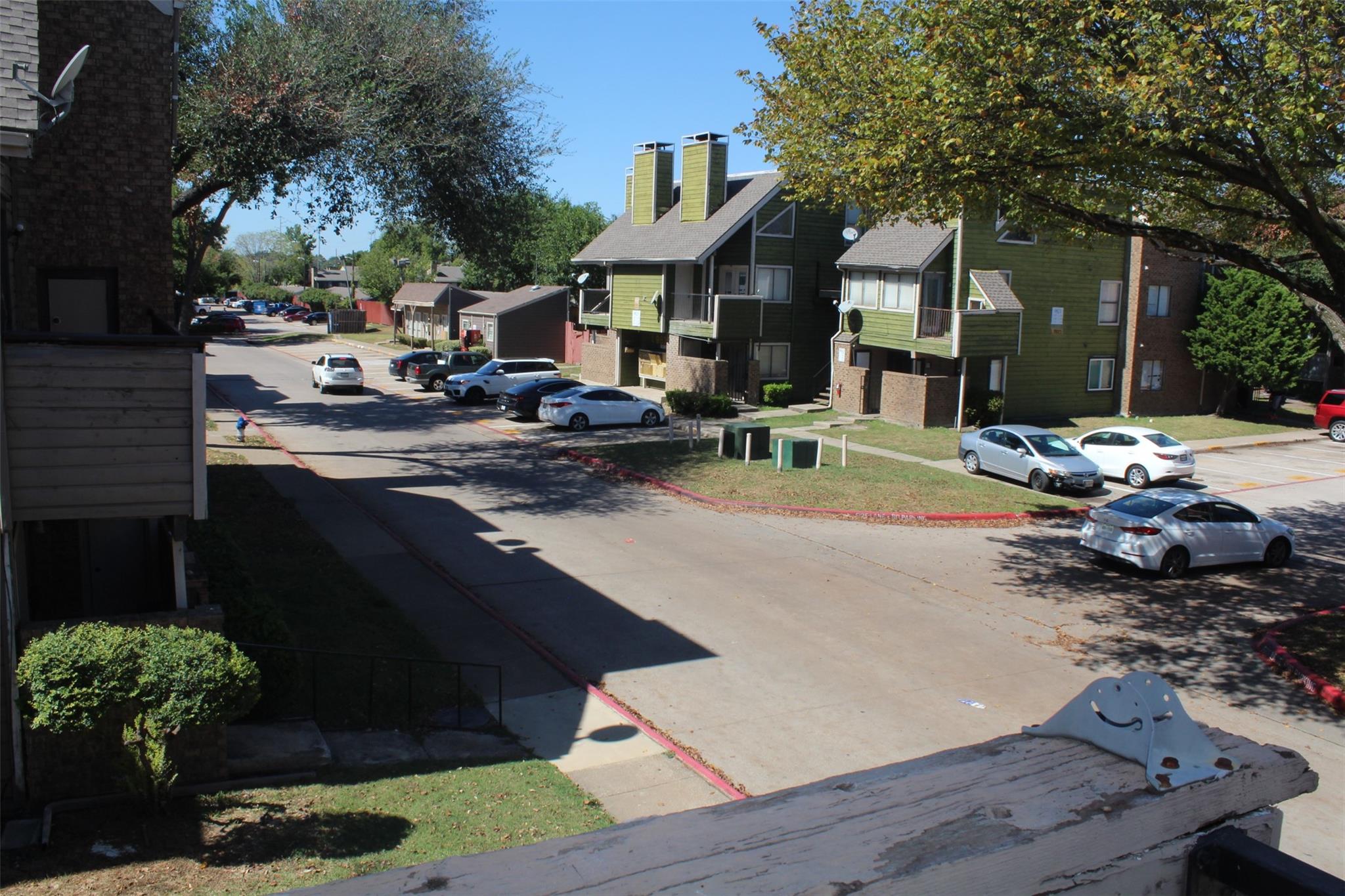 main property photo 23
