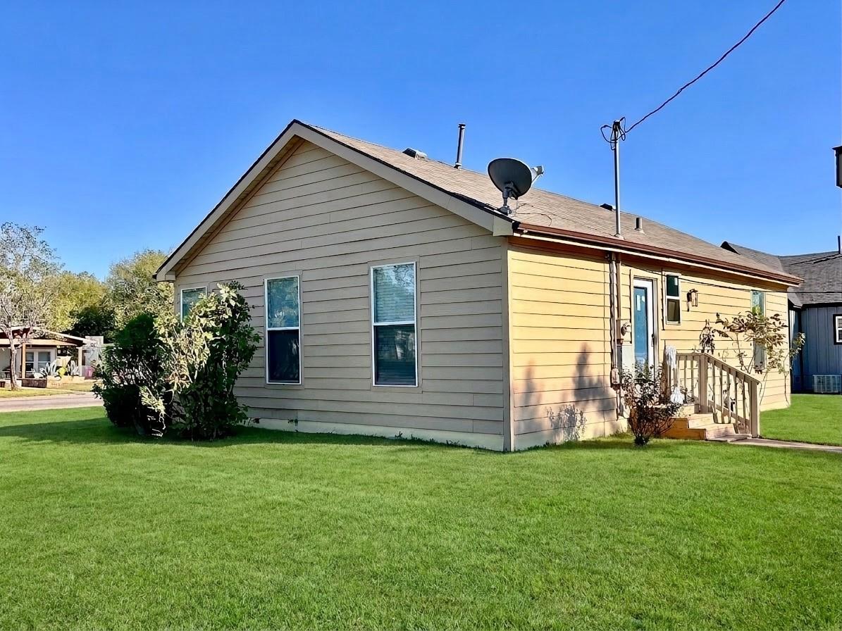 main property photo 12