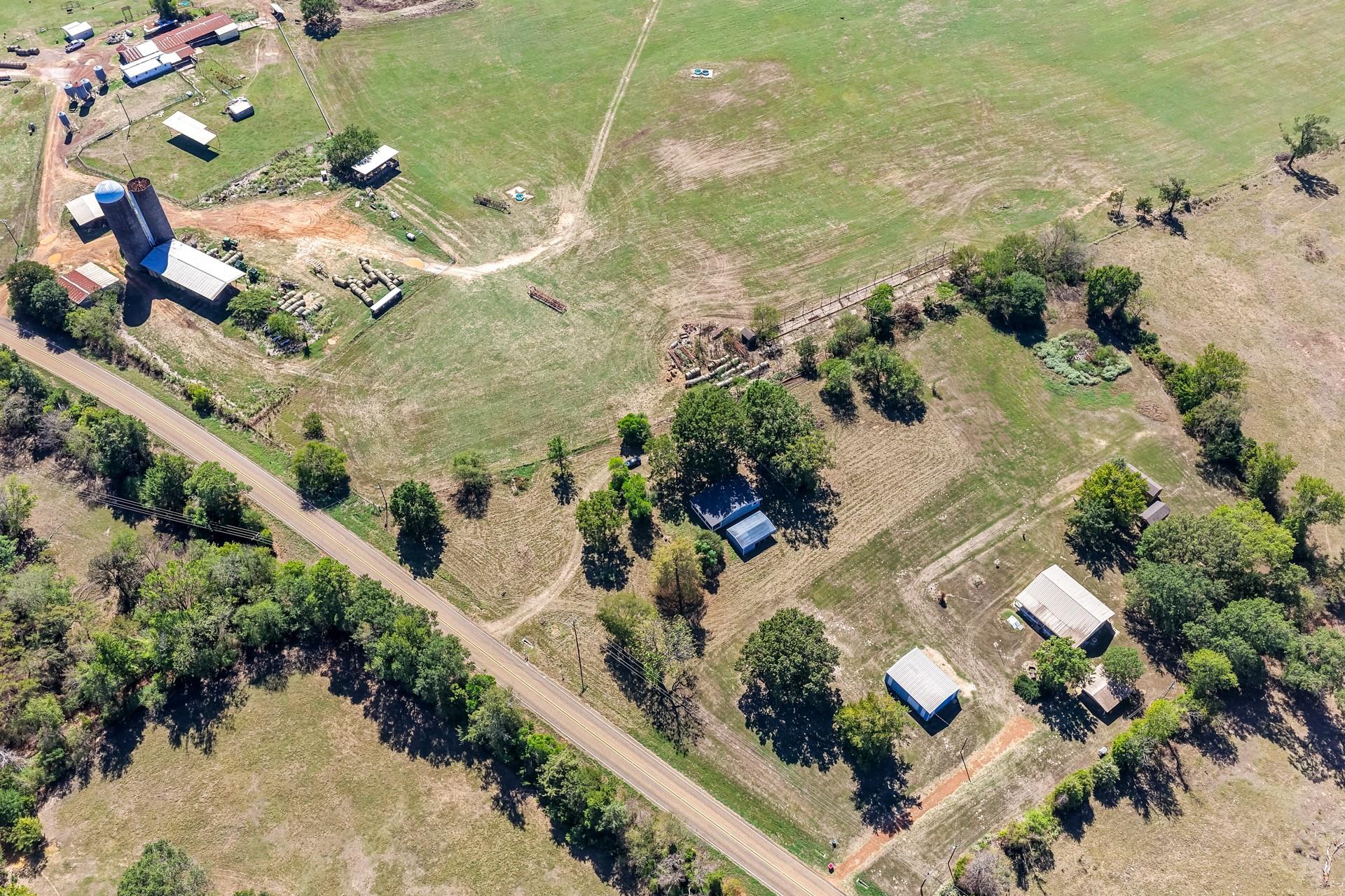 main property photo 29