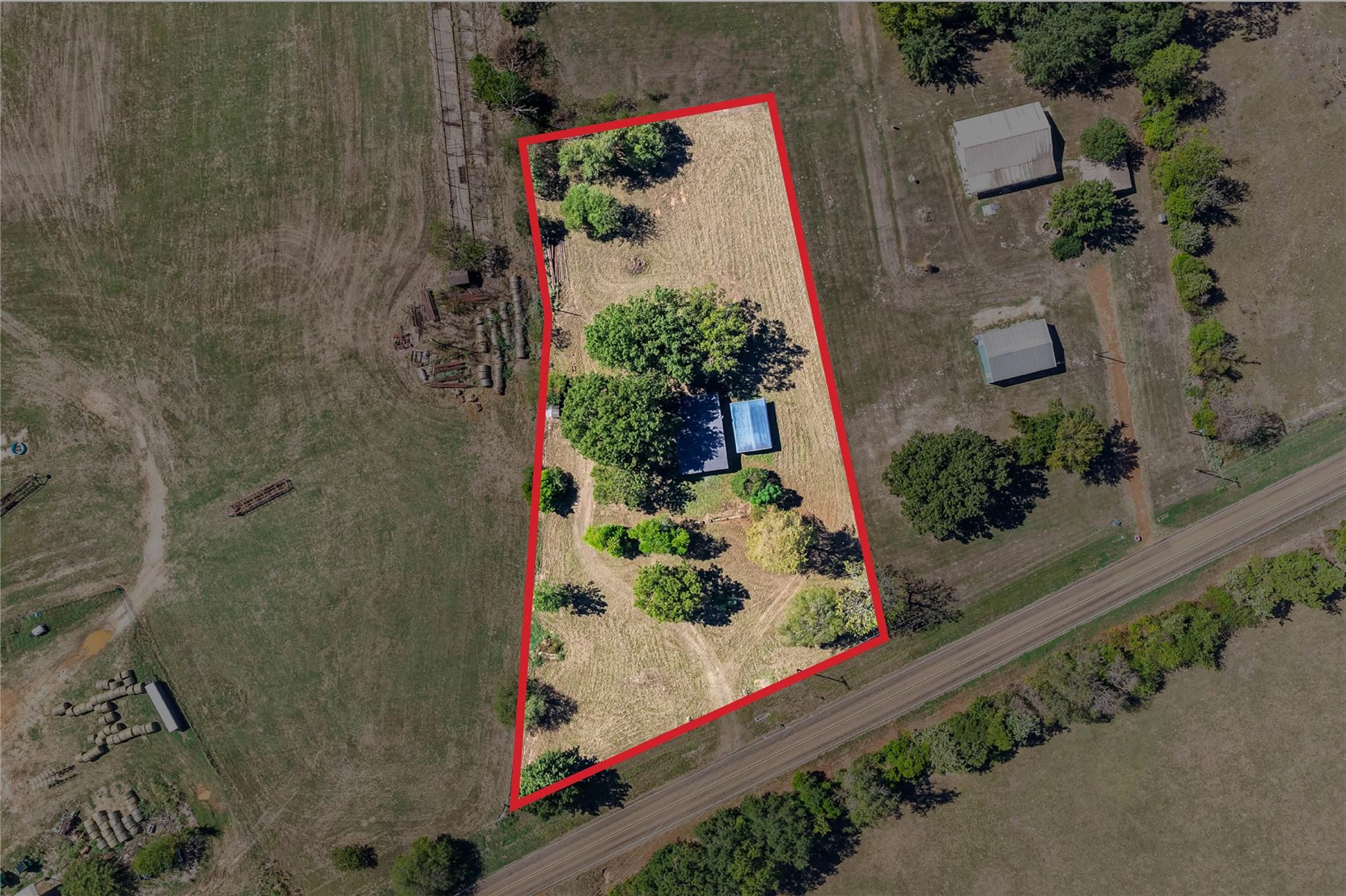 main property photo 30