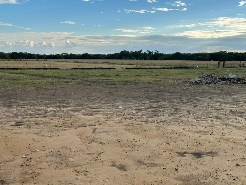 main property photo 19
