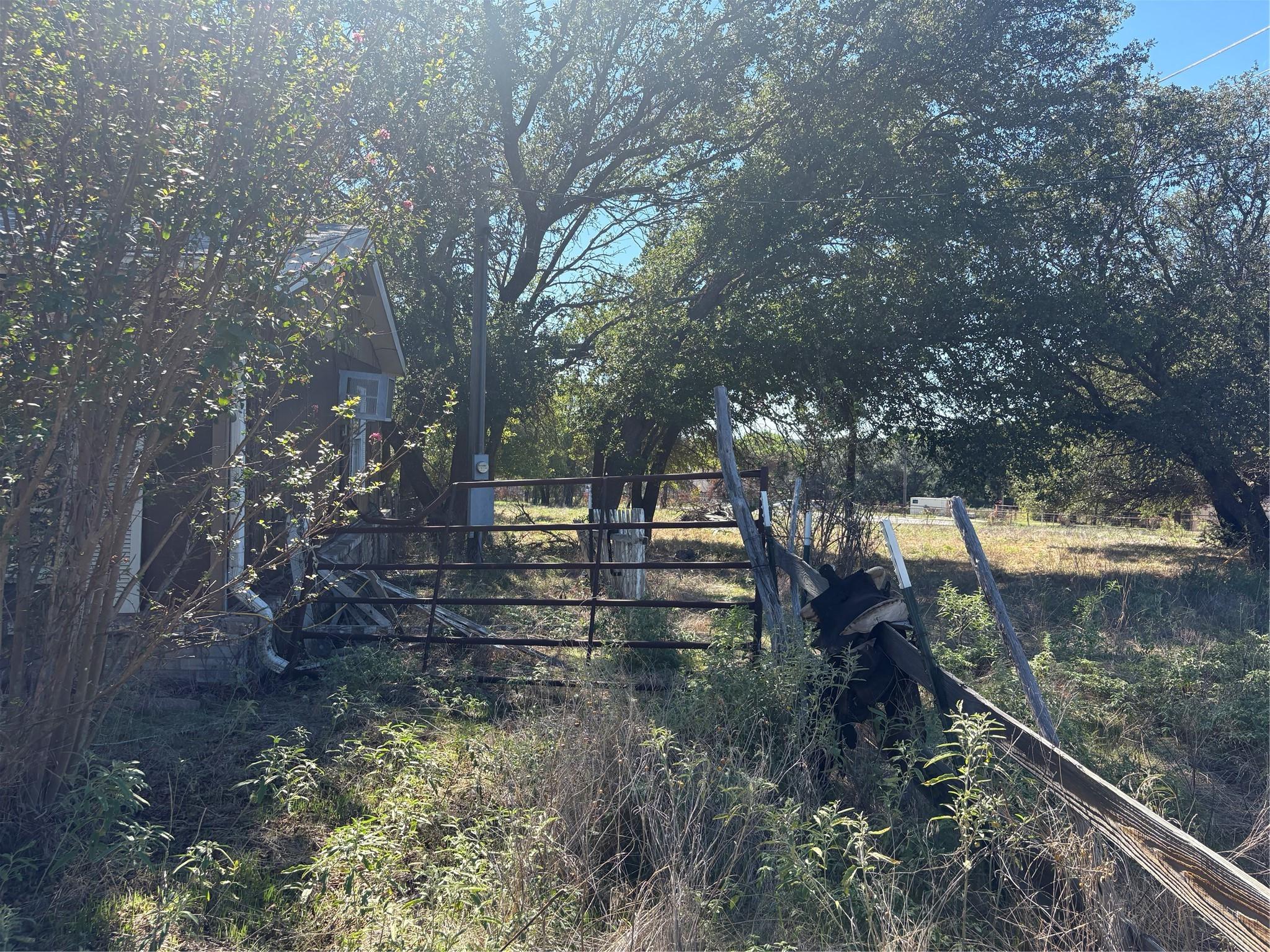 main property photo 10